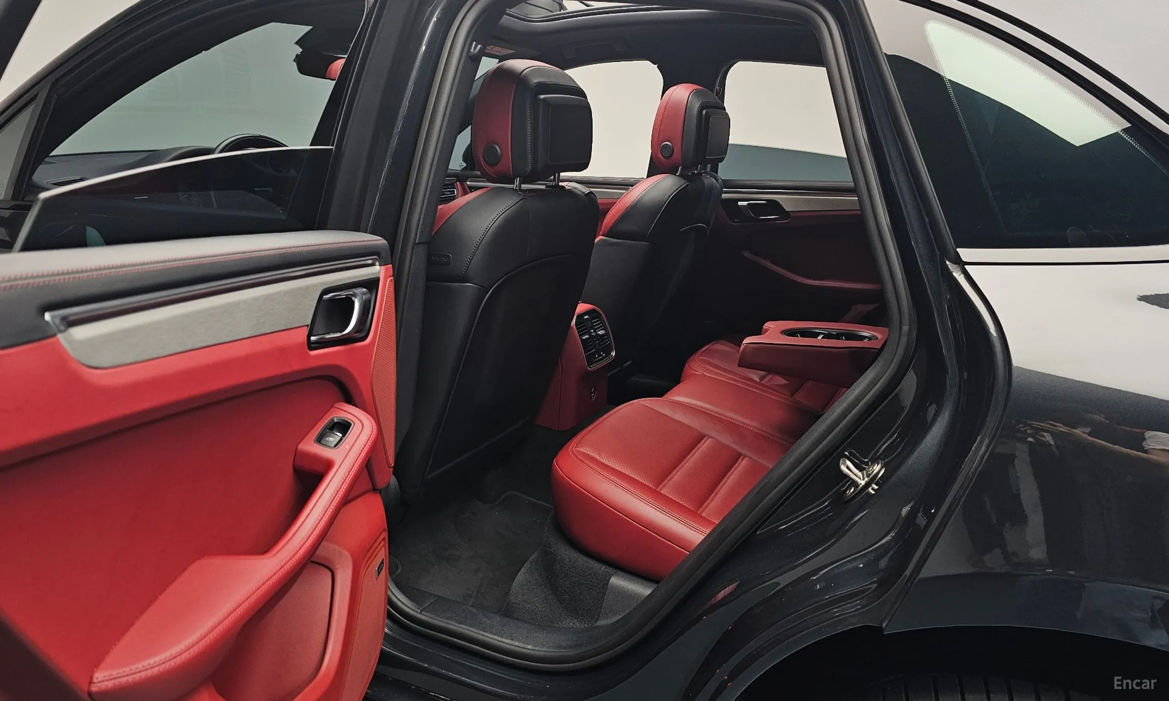 Porsche Macan превью 11