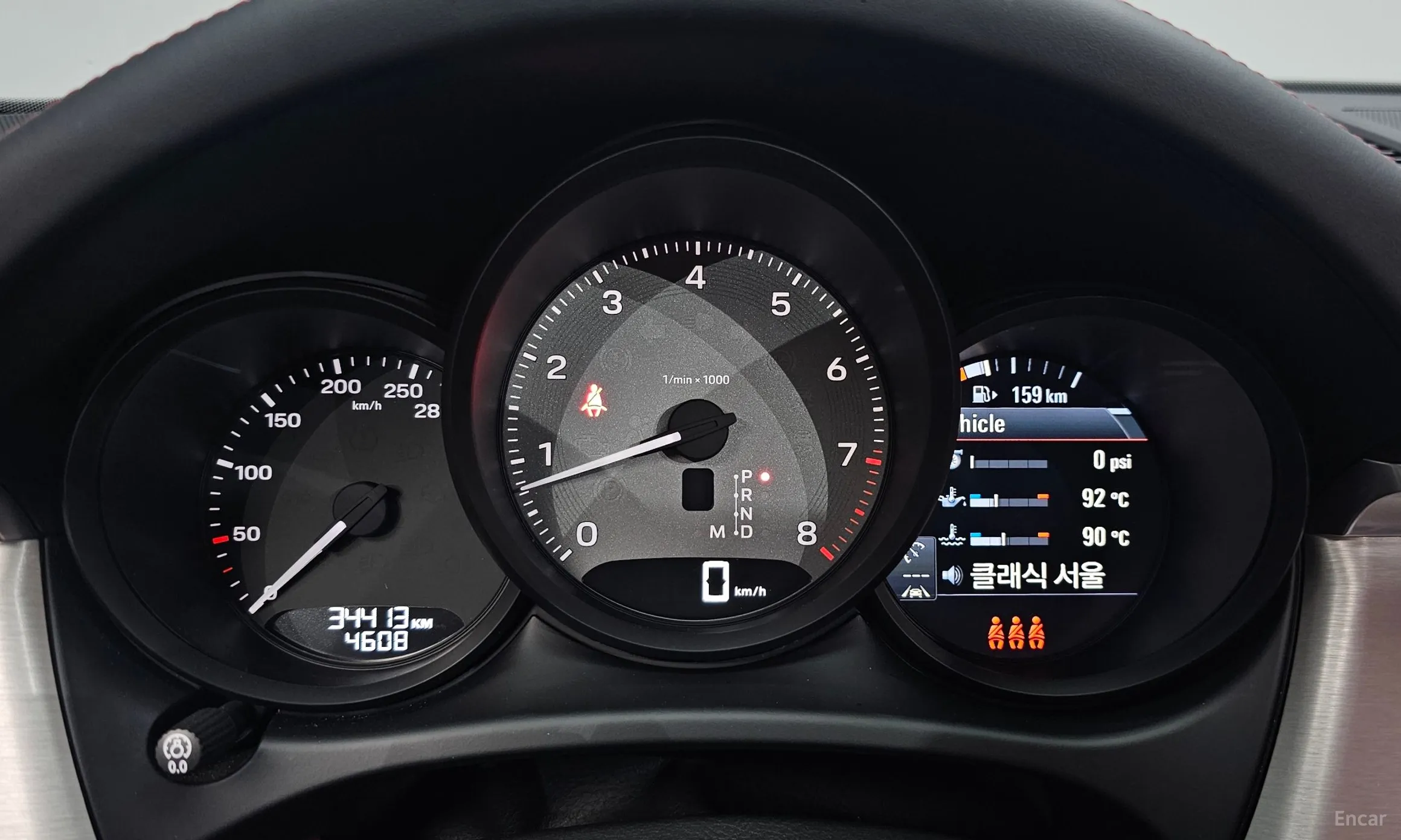 Porsche Macan превью 8