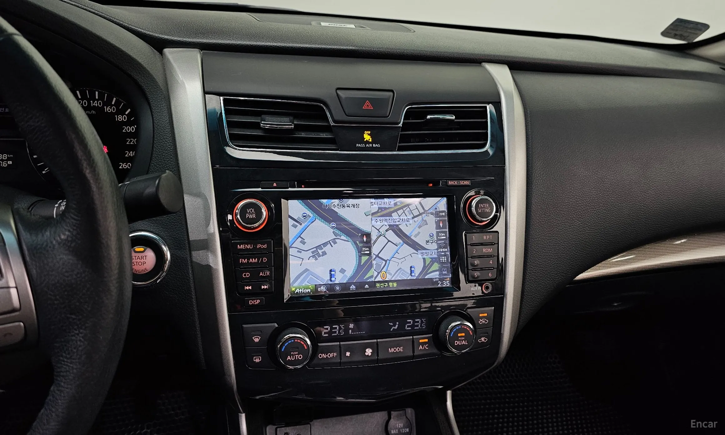 Nissan Altima превью 14