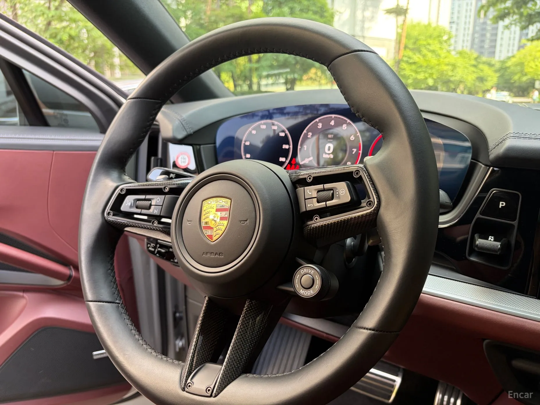 Porsche Cayenne (PO536) превью 11
