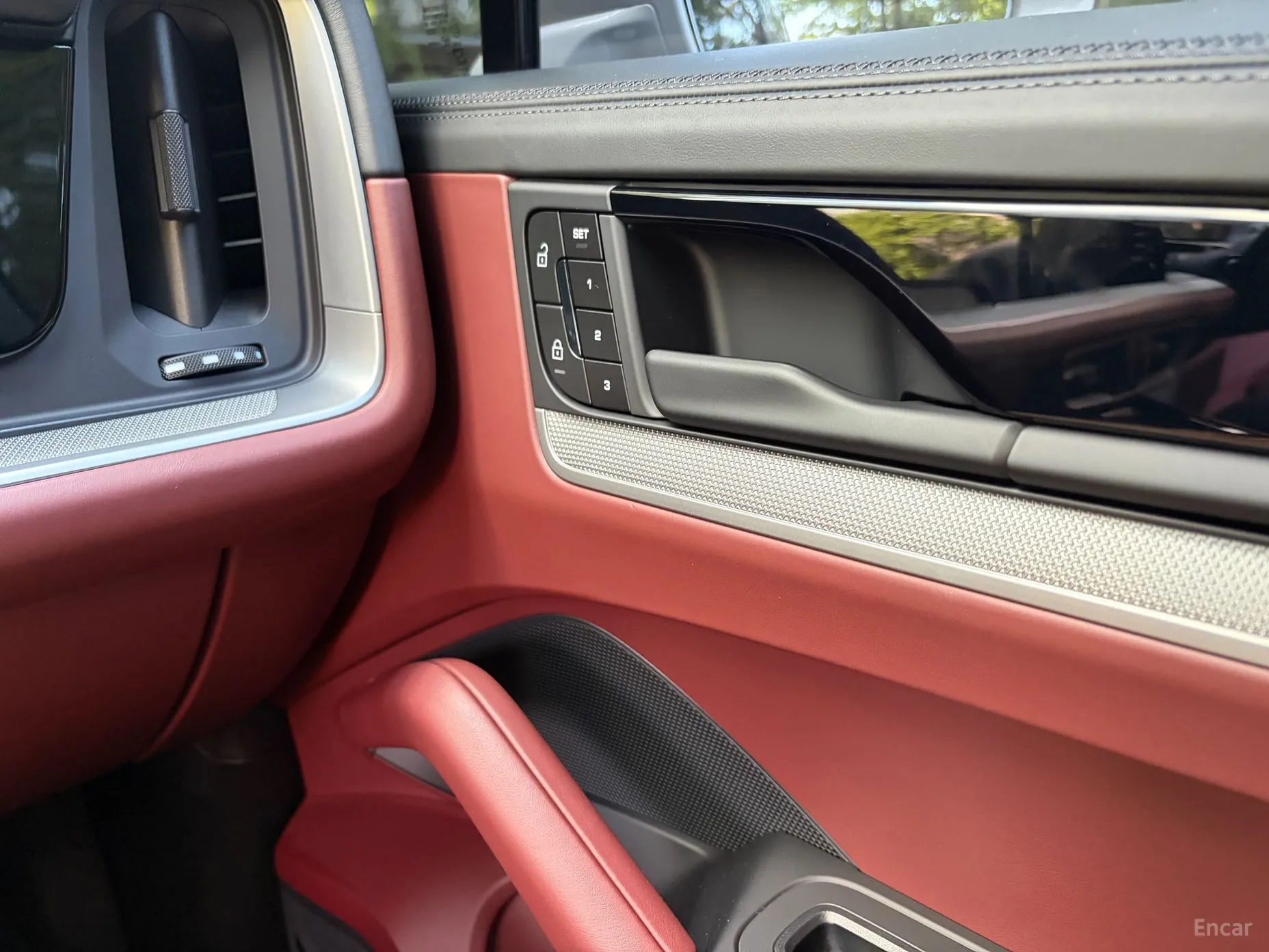 Porsche Cayenne (PO536) превью 12