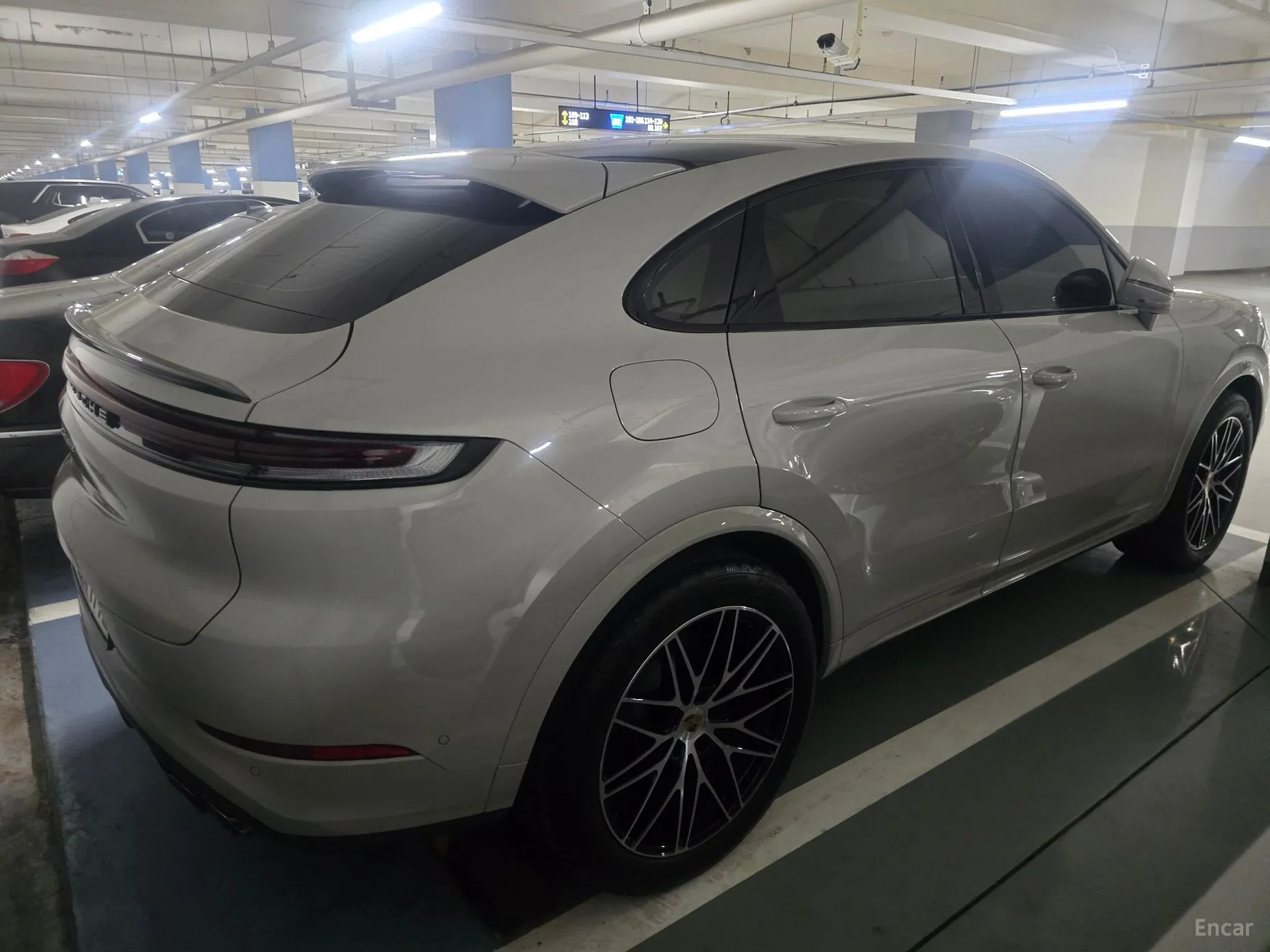 Porsche Cayenne (PO536)