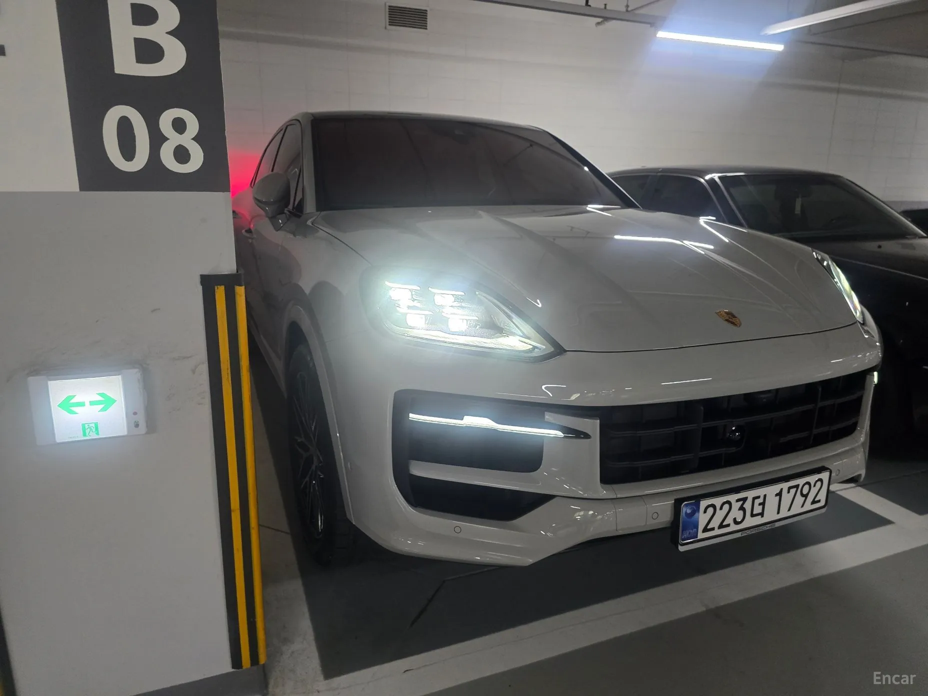 Porsche Cayenne (PO536) превью 4