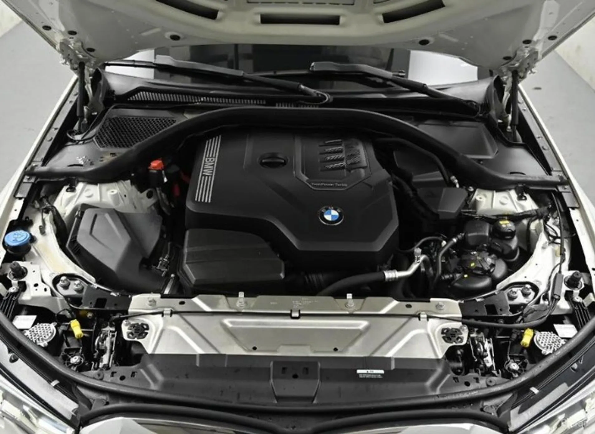 BMW 3 Series (G20) превью 6
