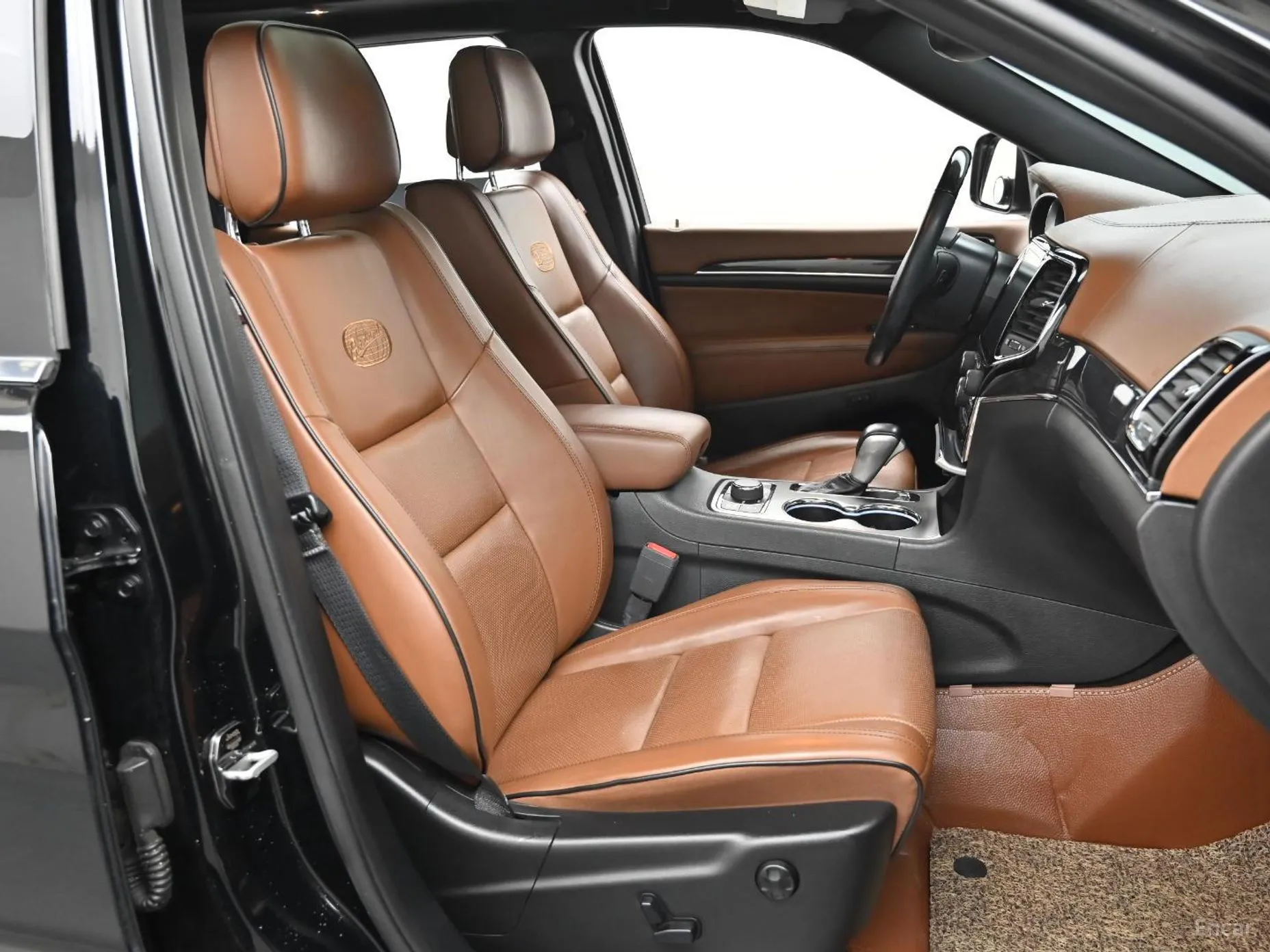 Jeep Grand Cherokee превью 10