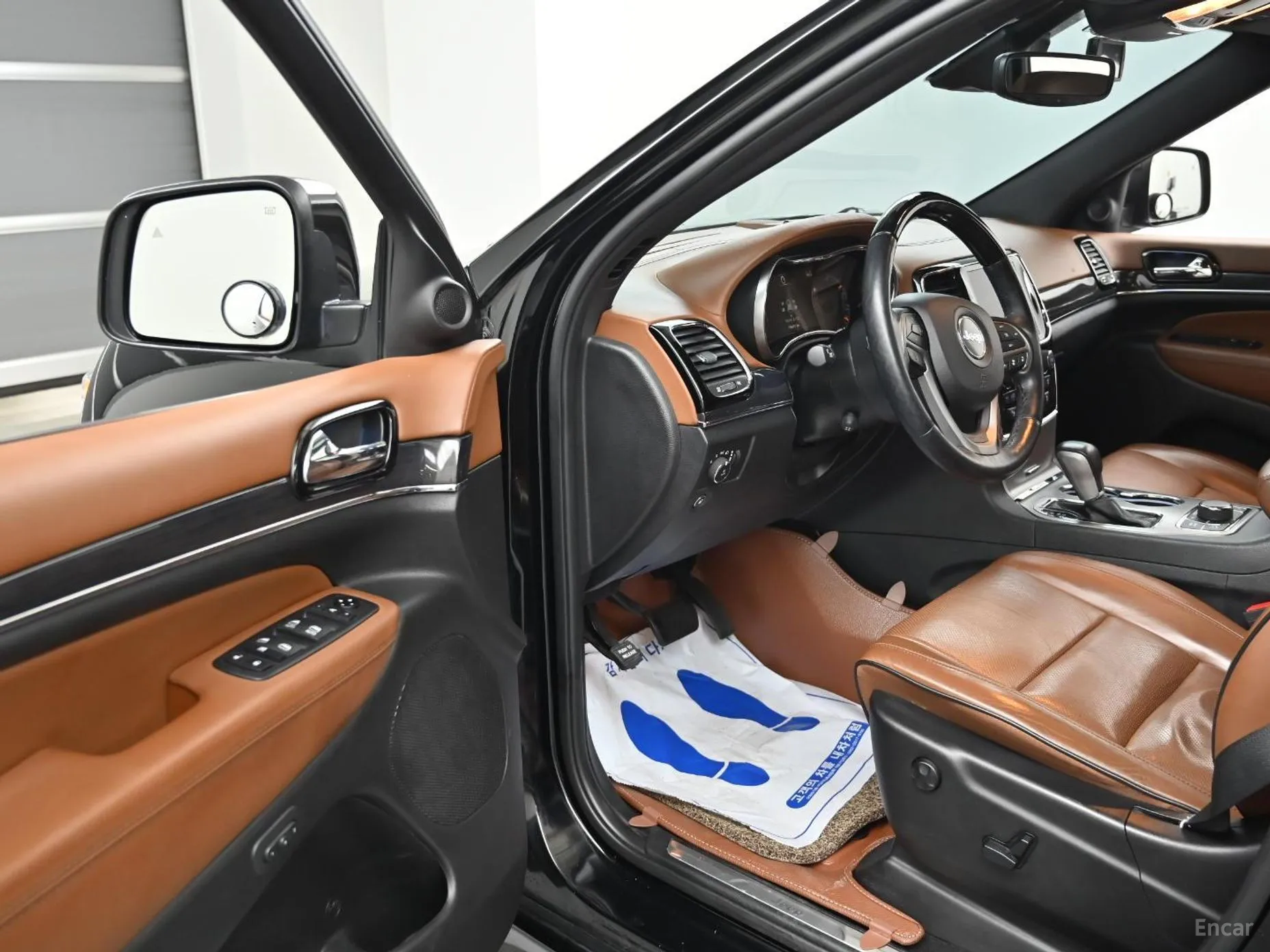 Jeep Grand Cherokee превью 11