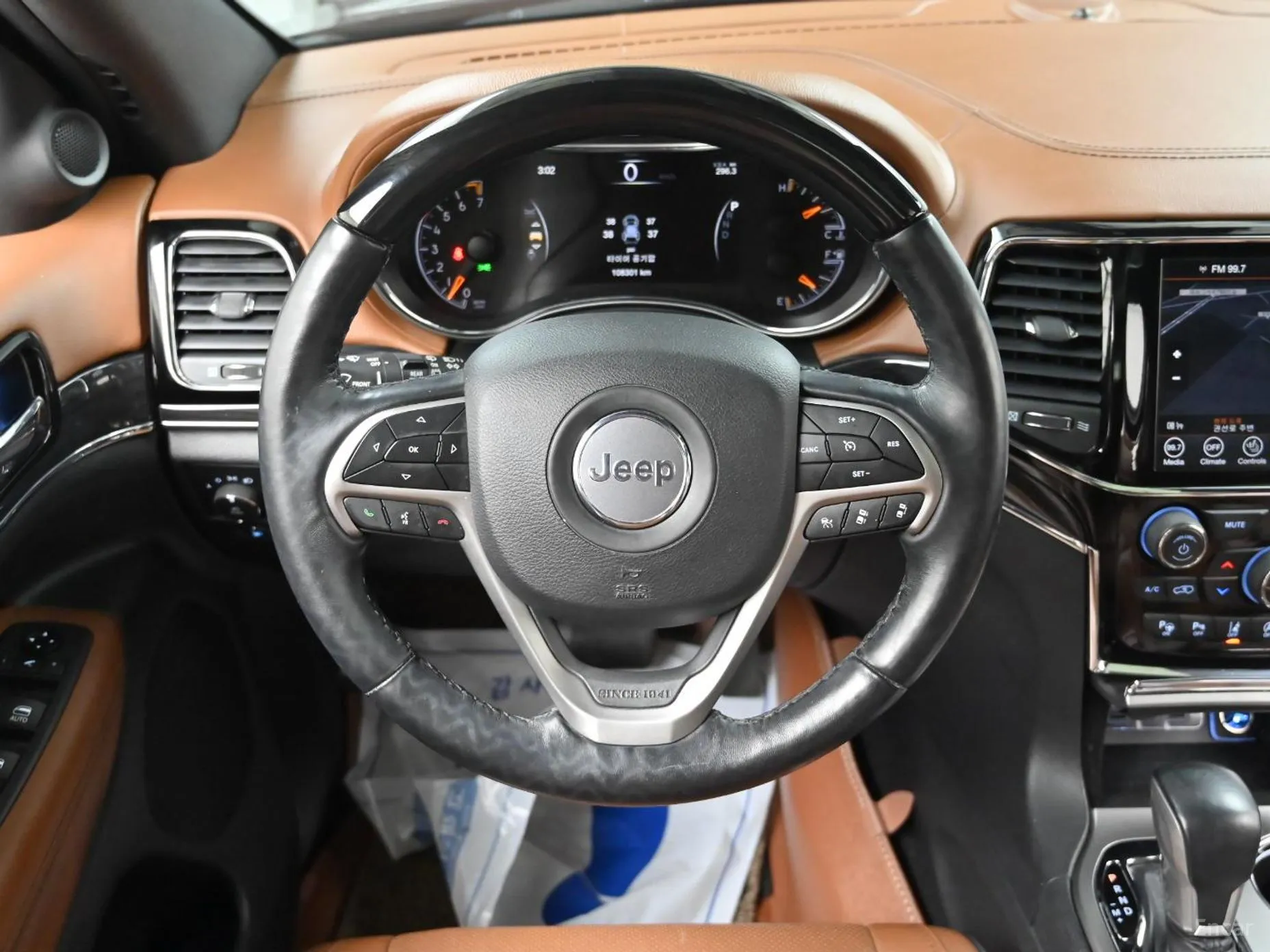 Jeep Grand Cherokee превью 13