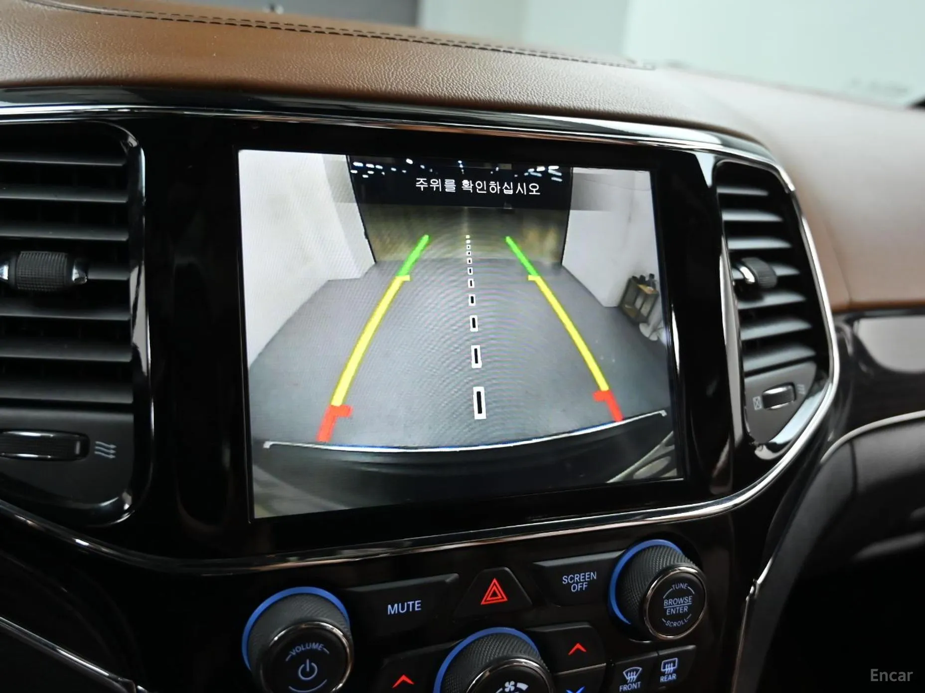 Jeep Grand Cherokee превью 15