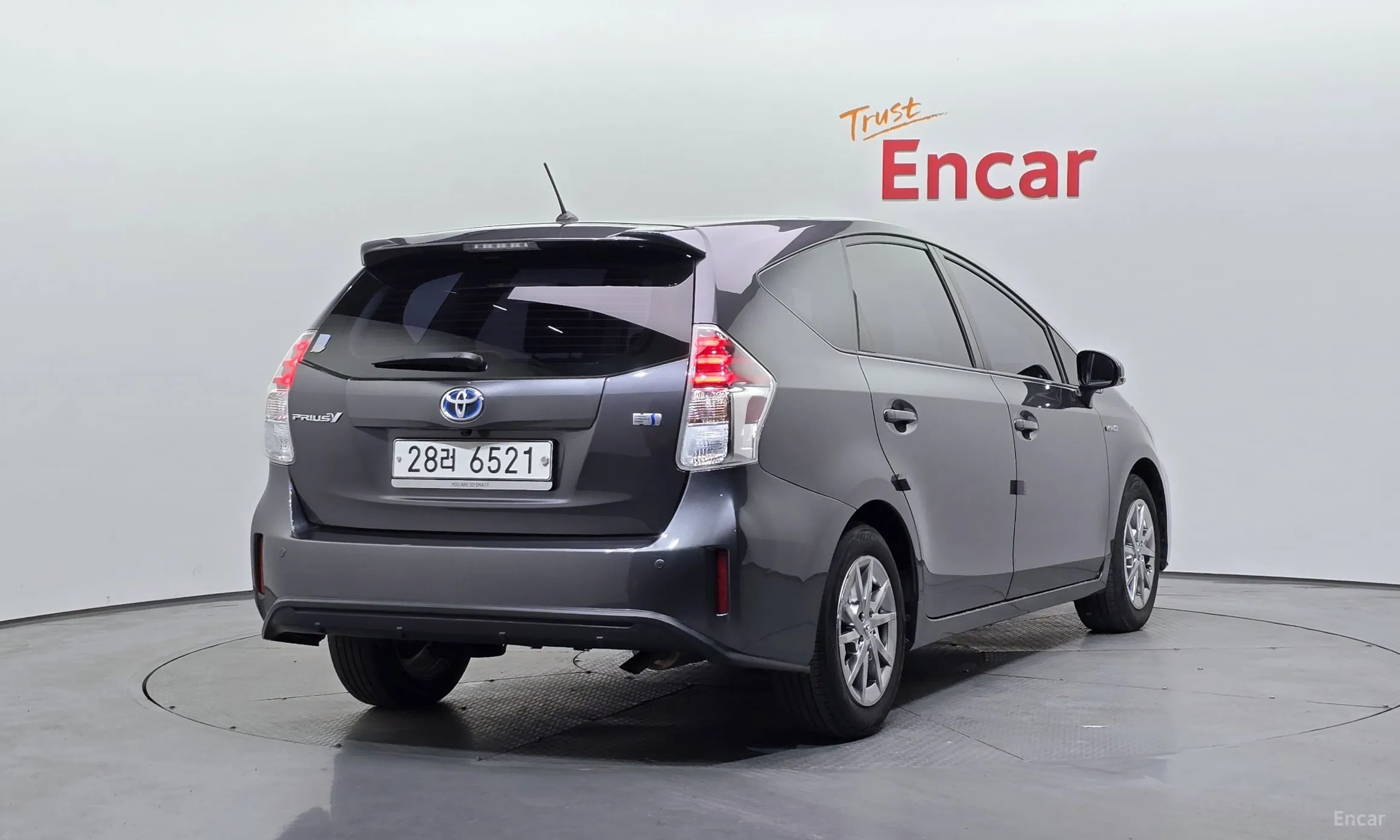 Toyota Prius V