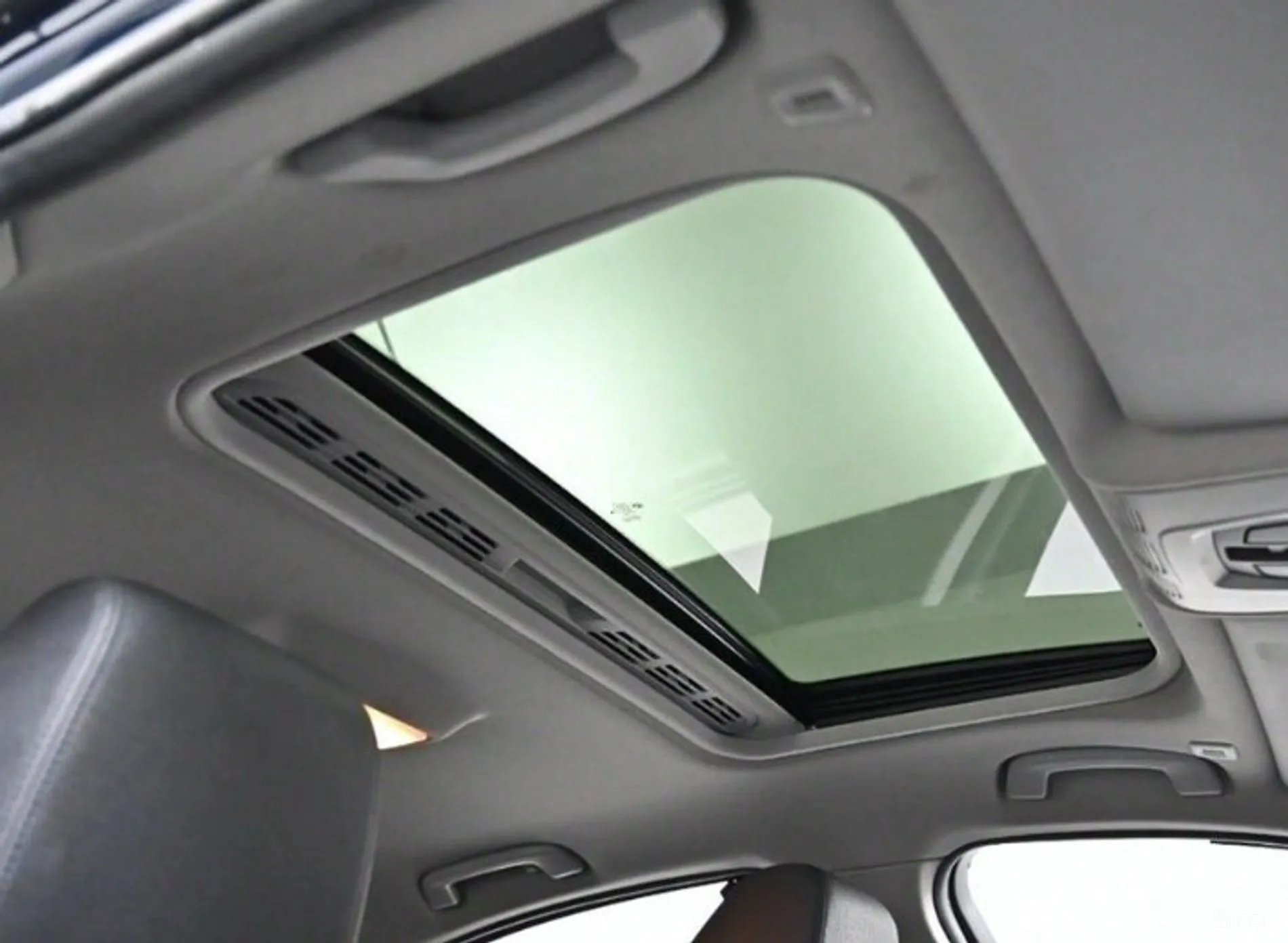 BMW 3 Series (F30) превью 19