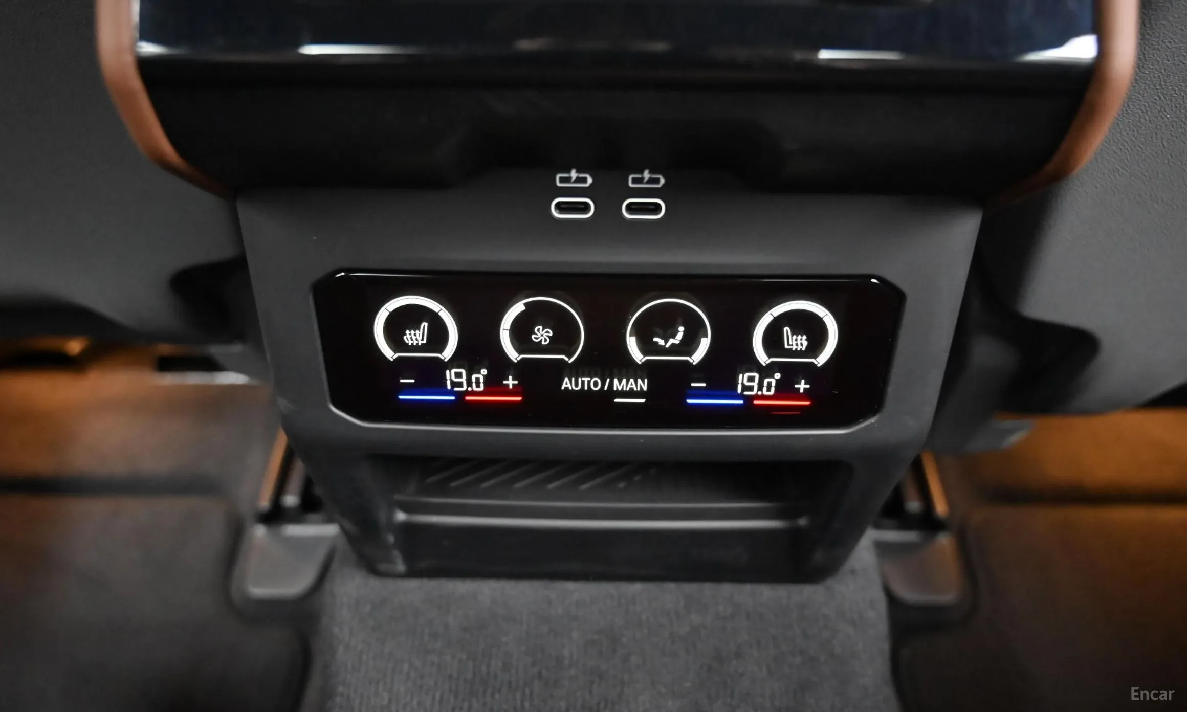 BMW 5 Series (G60) превью 16