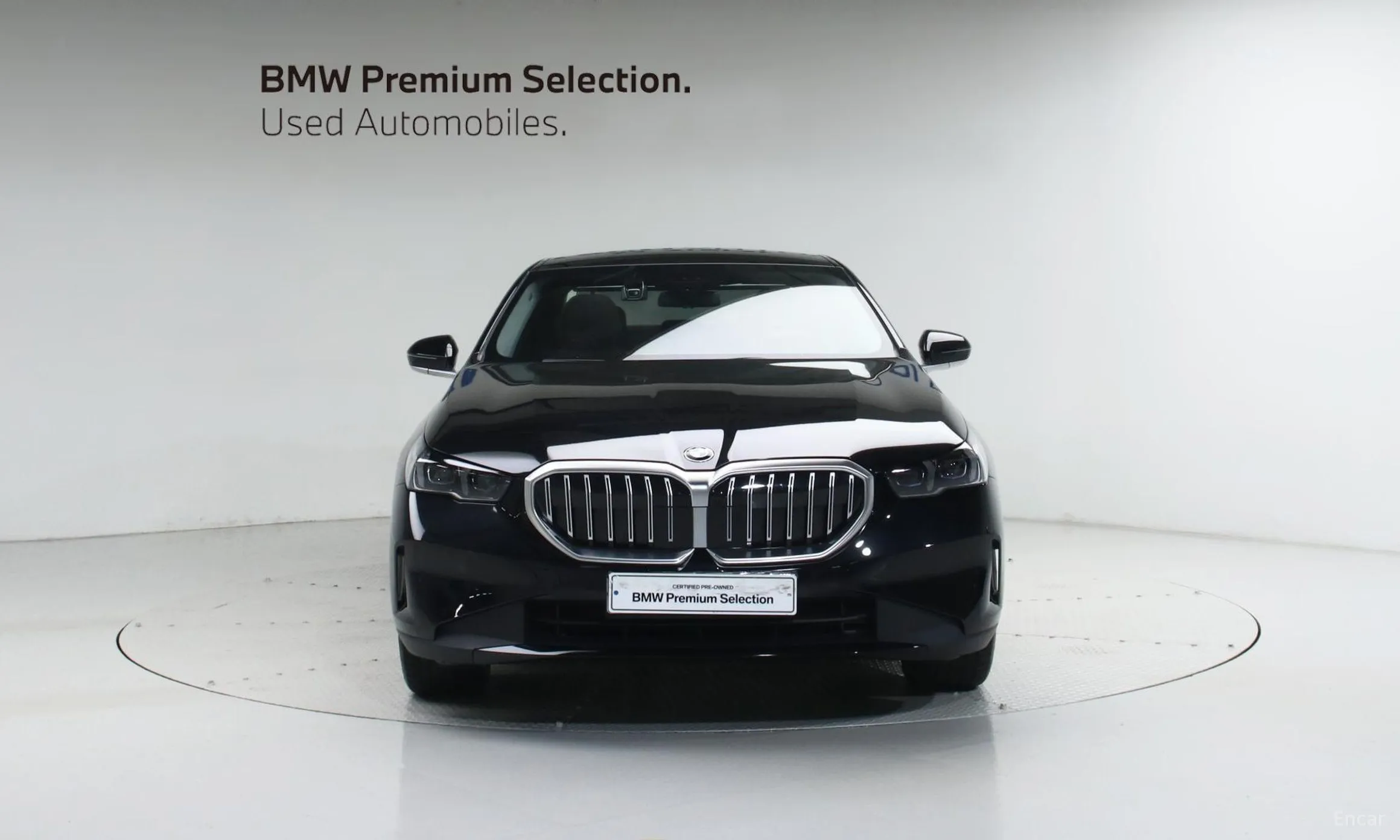BMW 5 Series (G60) превью 3