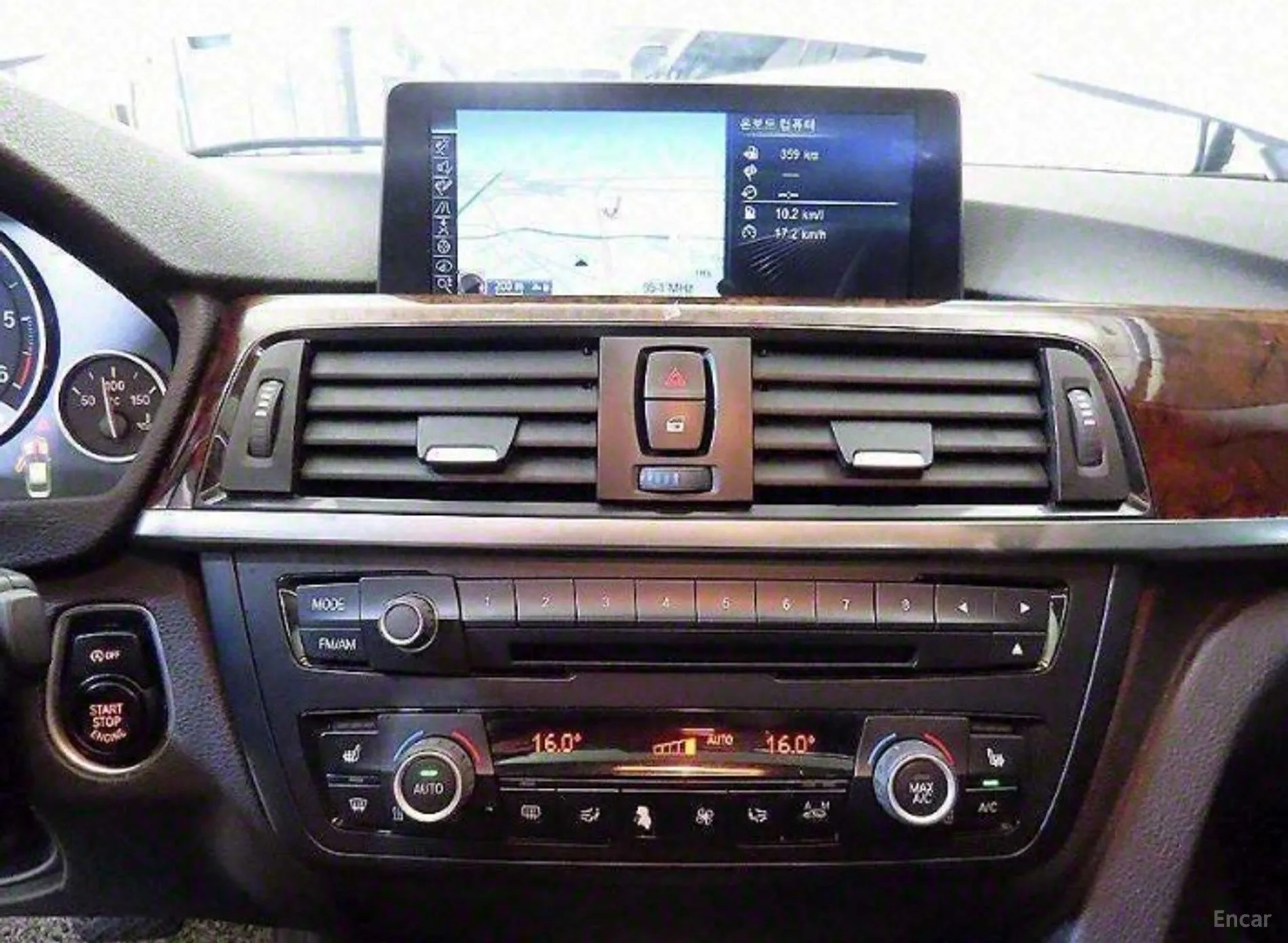 BMW 3 Series (F30) превью 11