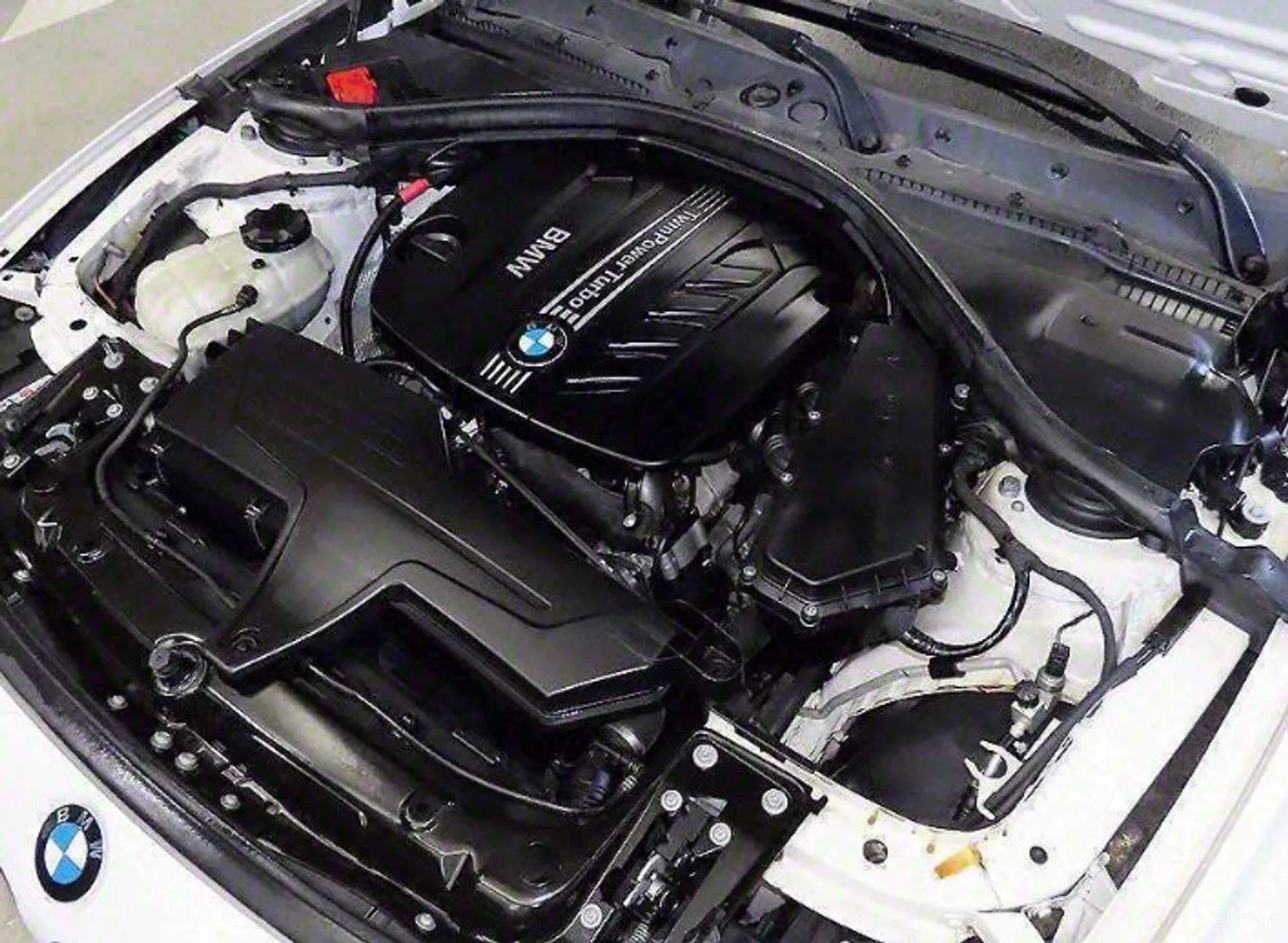 BMW 3 Series (F30) превью 18