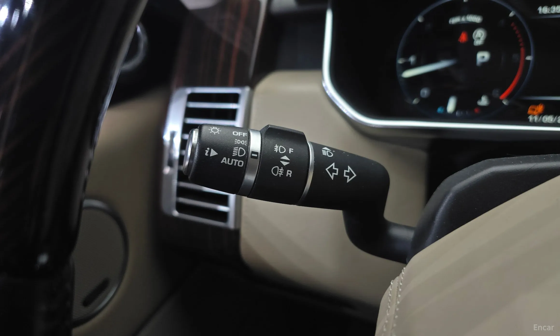 Land Rover Range Rover 4th Generation превью 16