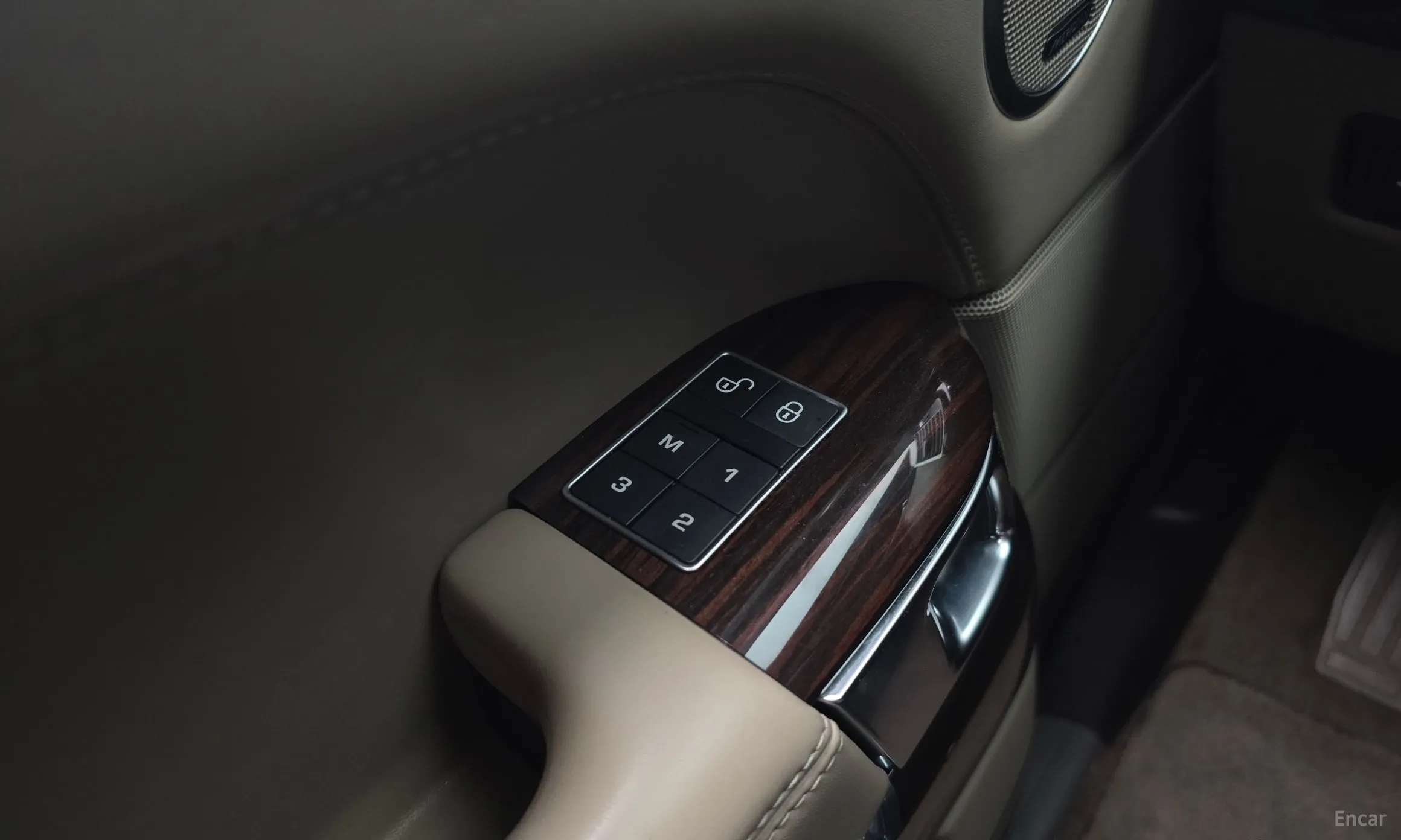 Land Rover Range Rover 4th Generation превью 17