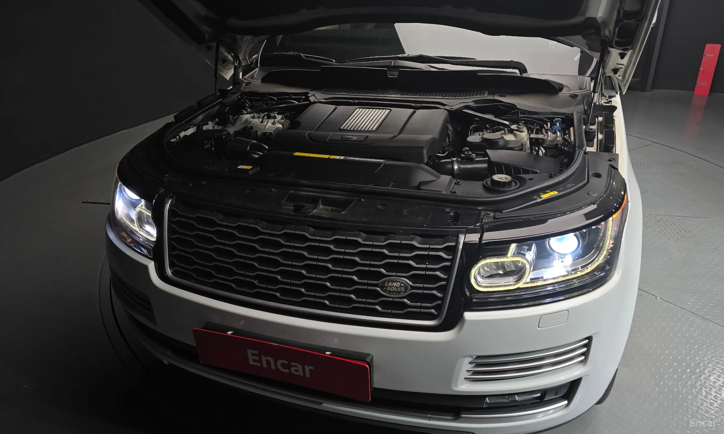 Land Rover Range Rover 4th Generation превью 6