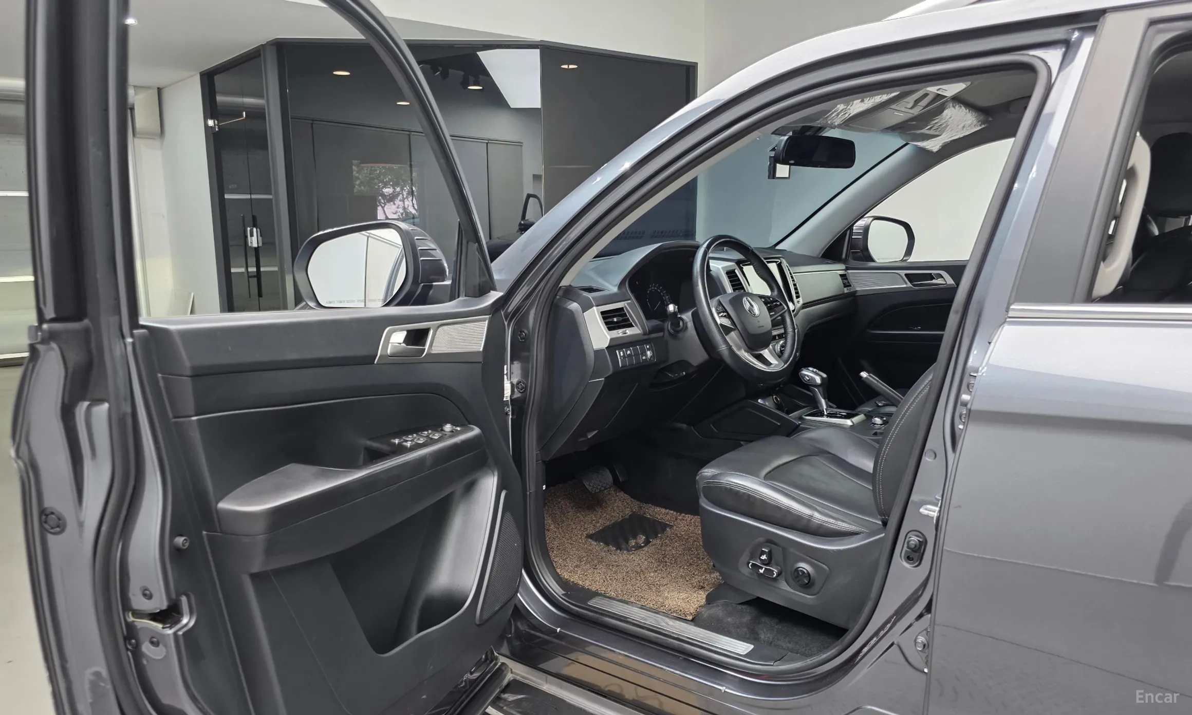 KG Mobility (SsangYong) Rexton Sports превью 10