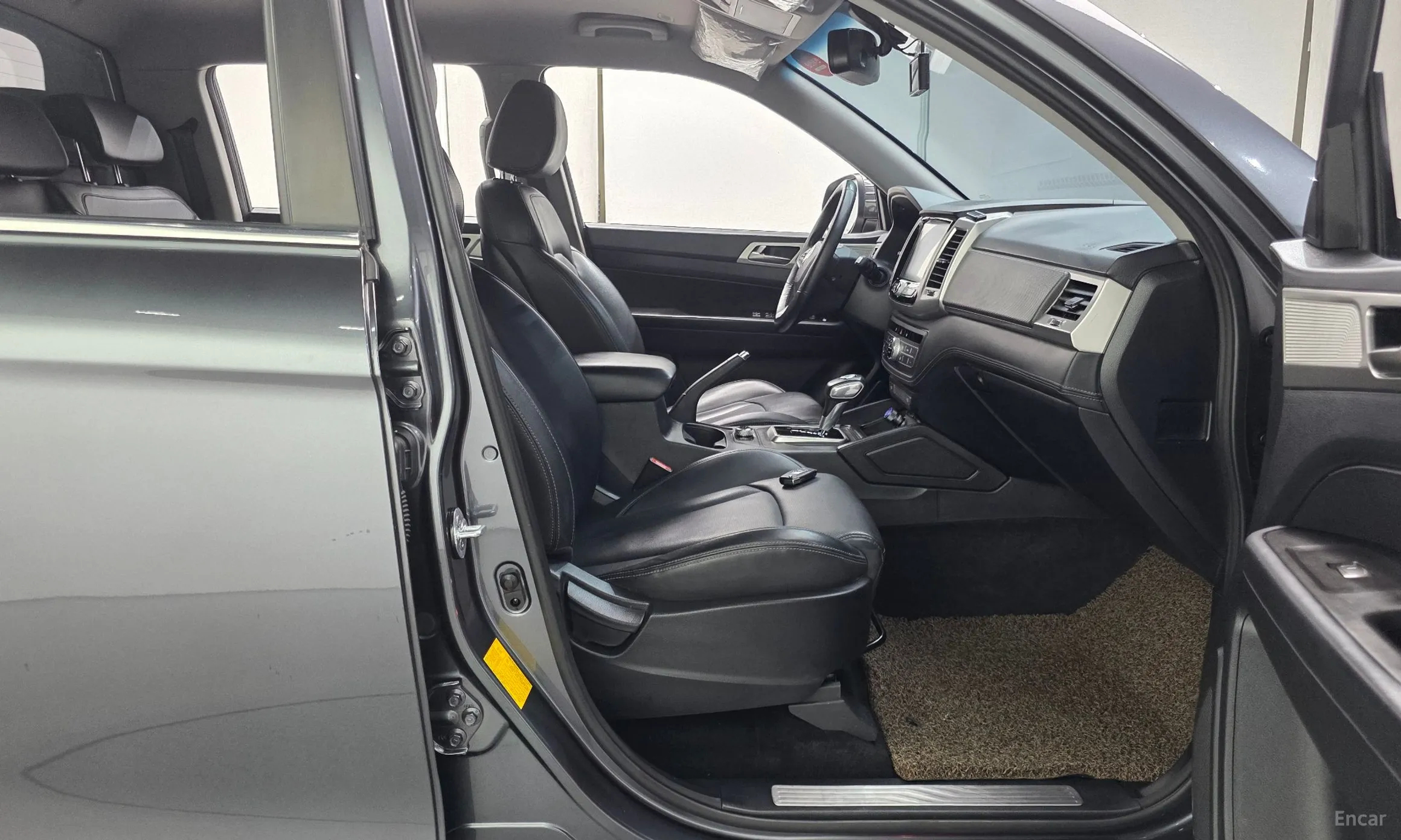 KG Mobility (SsangYong) Rexton Sports превью 11