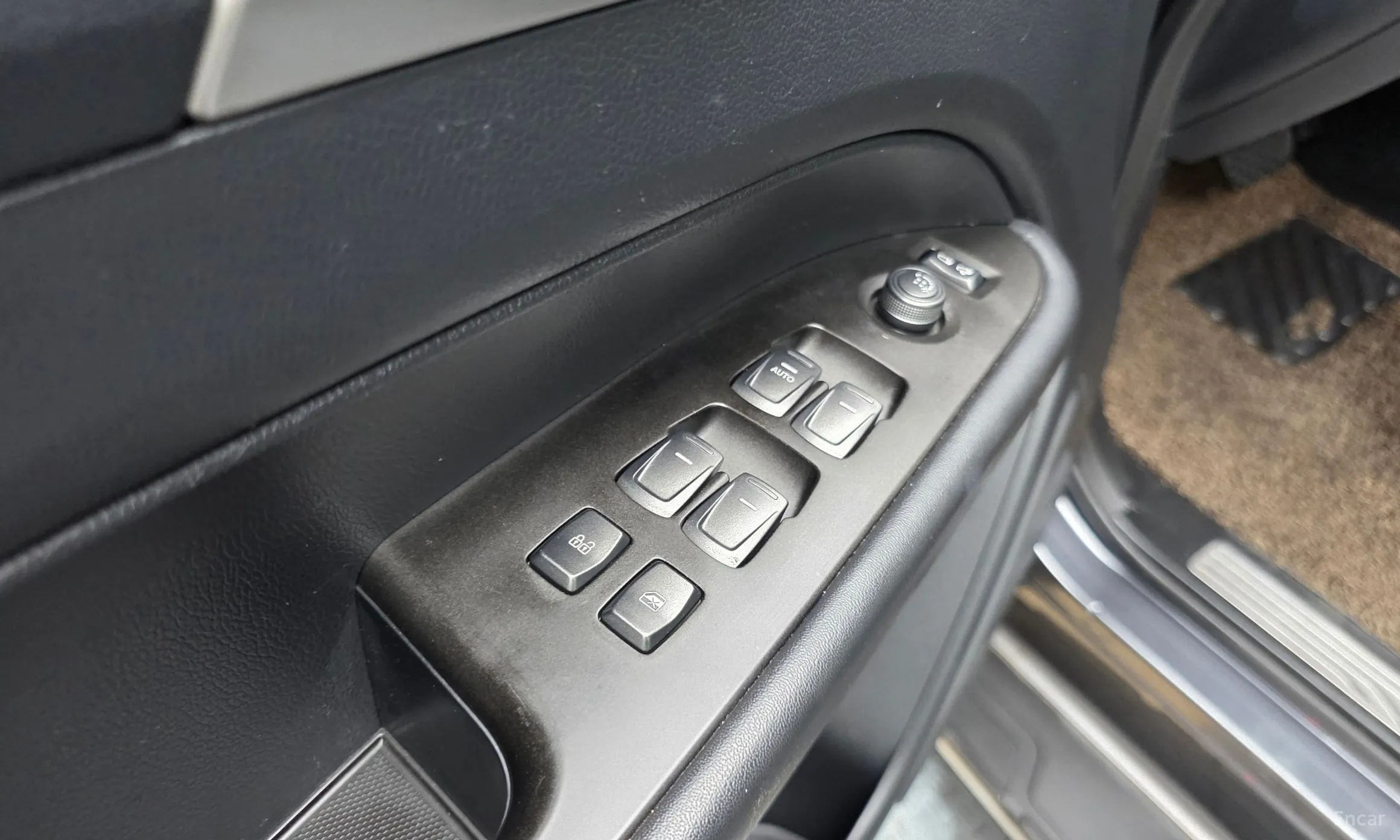 KG Mobility (SsangYong) Rexton Sports превью 18
