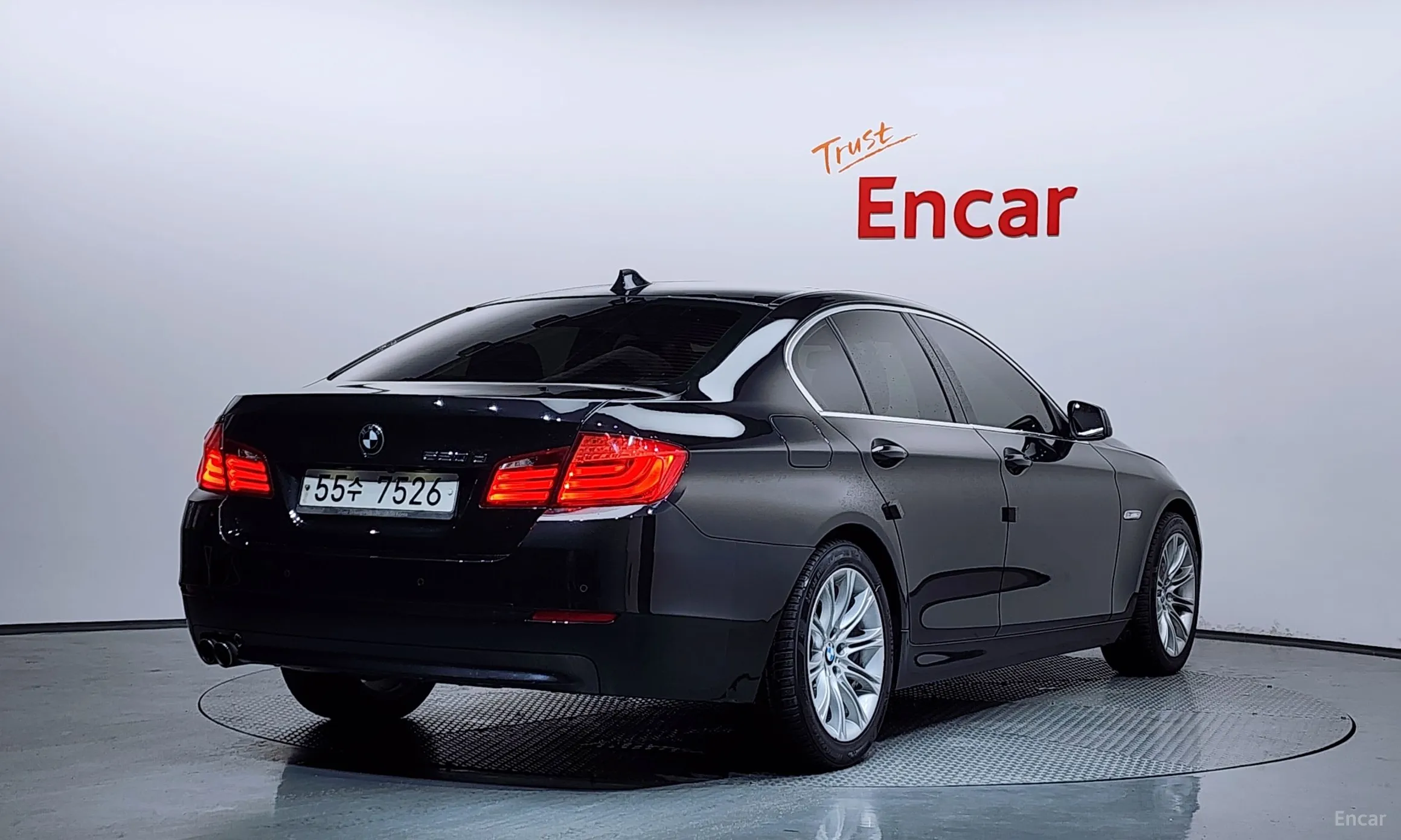 BMW 5 Series (F10) превью 2