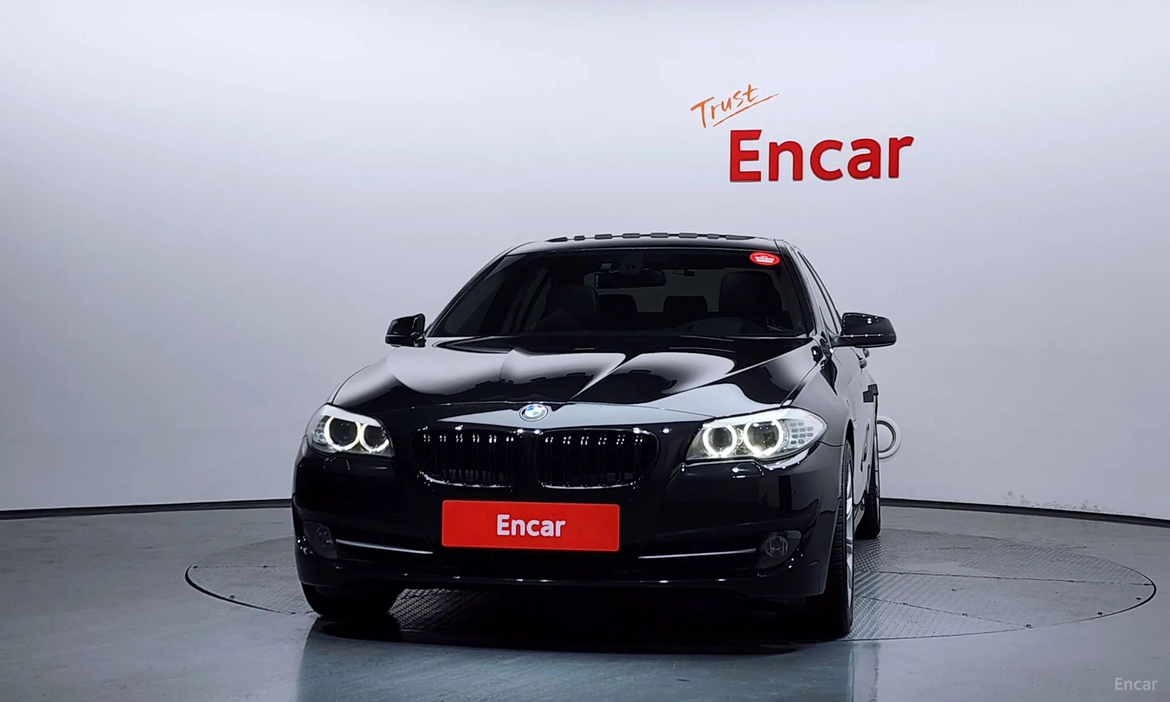 BMW 5 Series (F10) превью 3