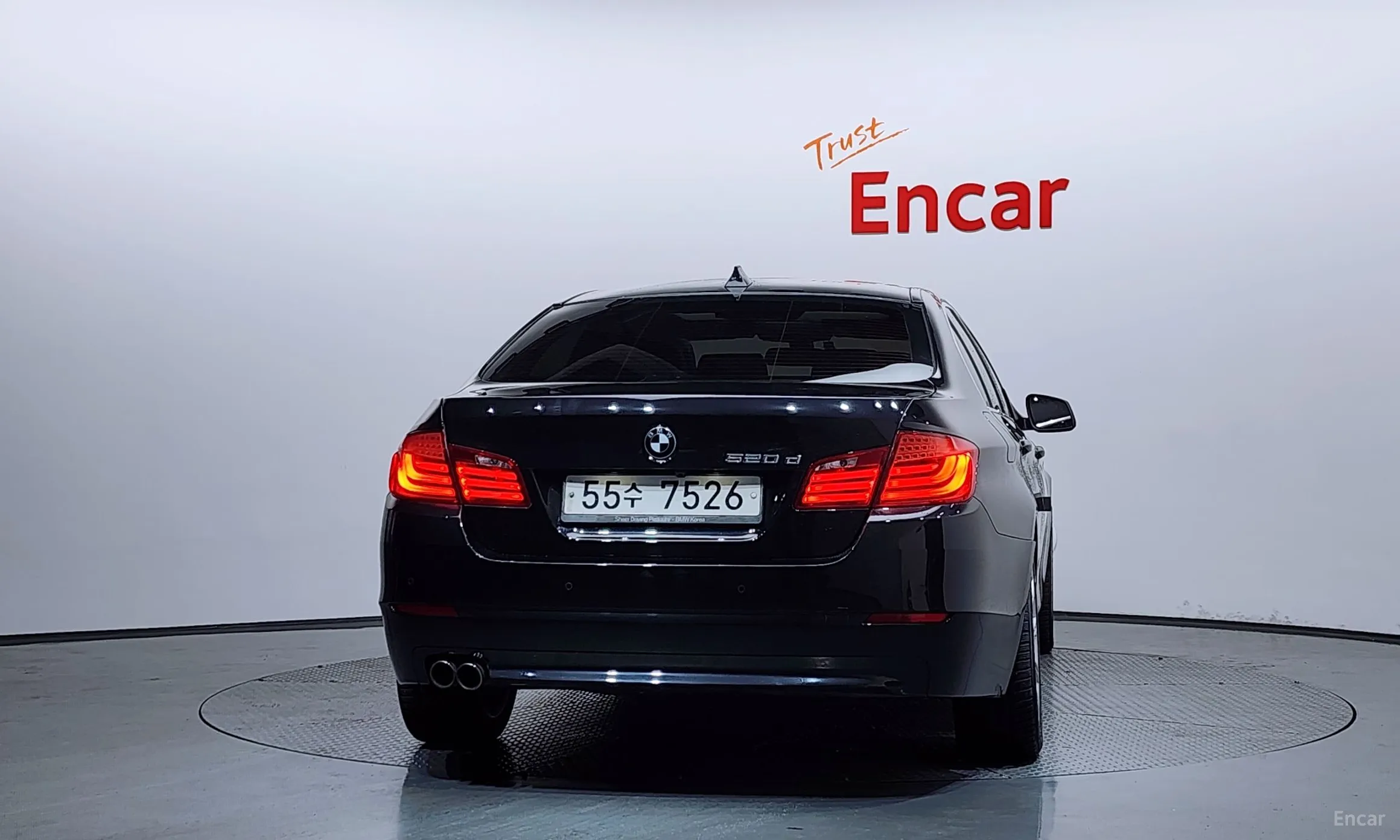 BMW 5 Series (F10) превью 4