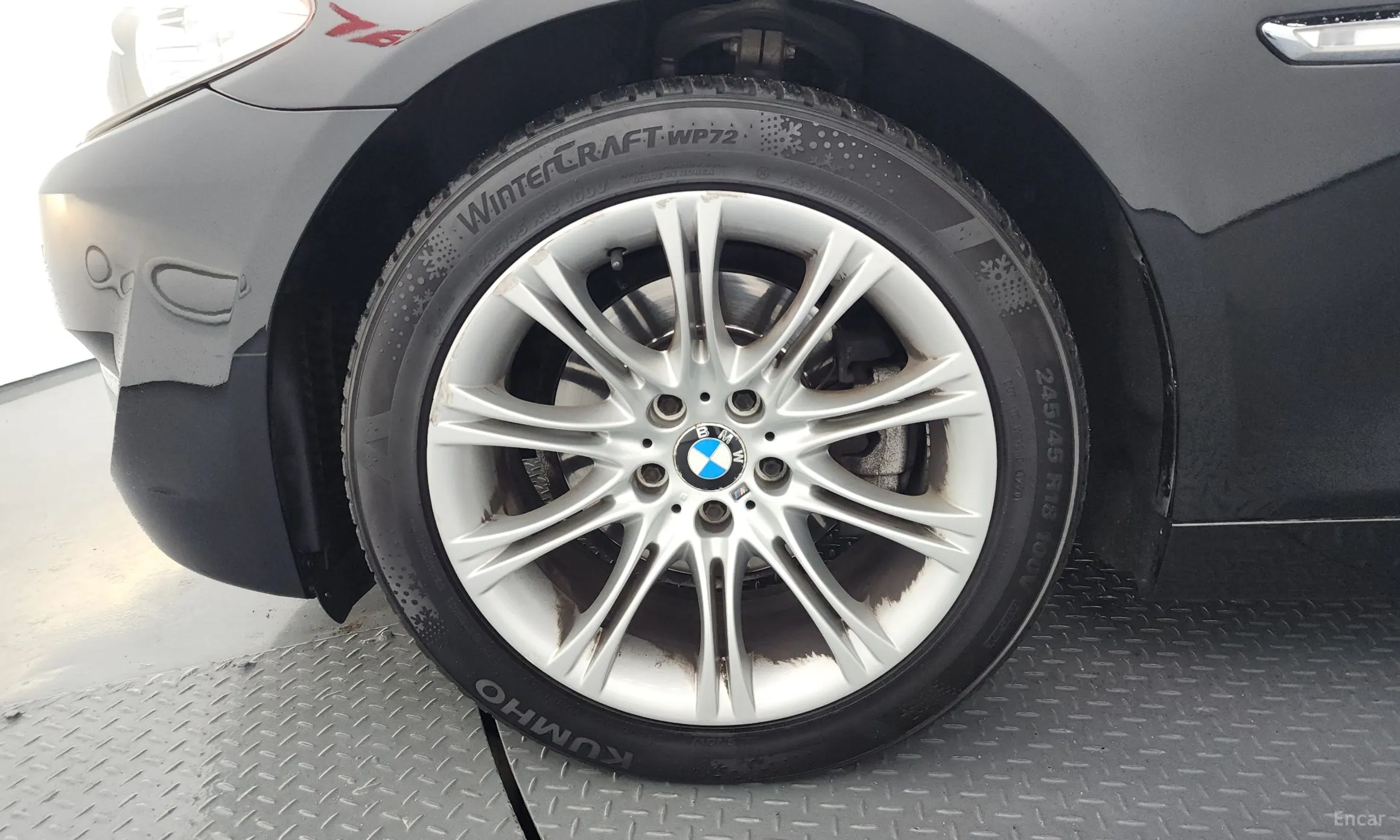 BMW 5 Series (F10) превью 5
