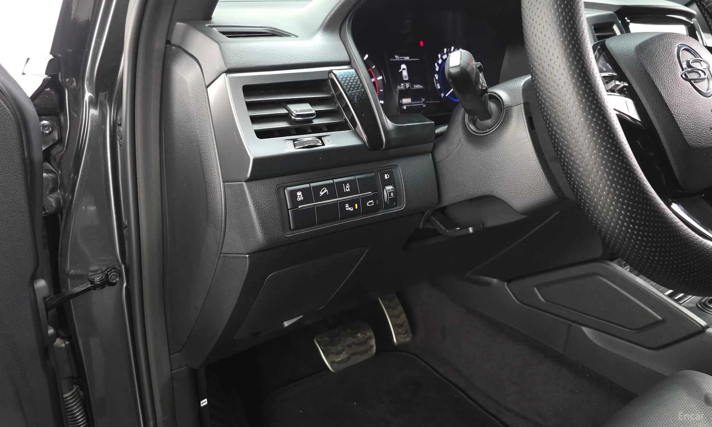 KG Mobility (SsangYong) Rexton Sports Khan превью 13