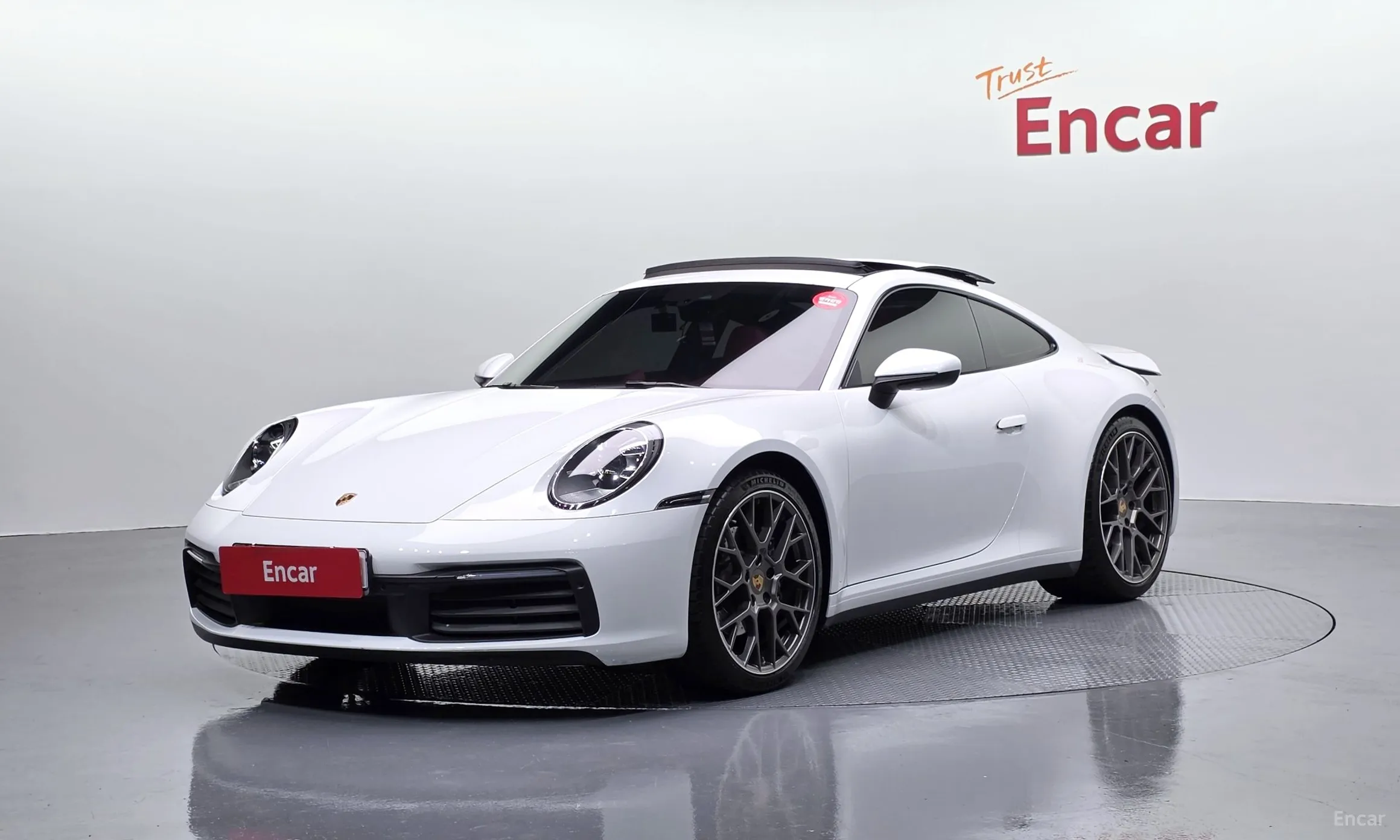 911 (992)
