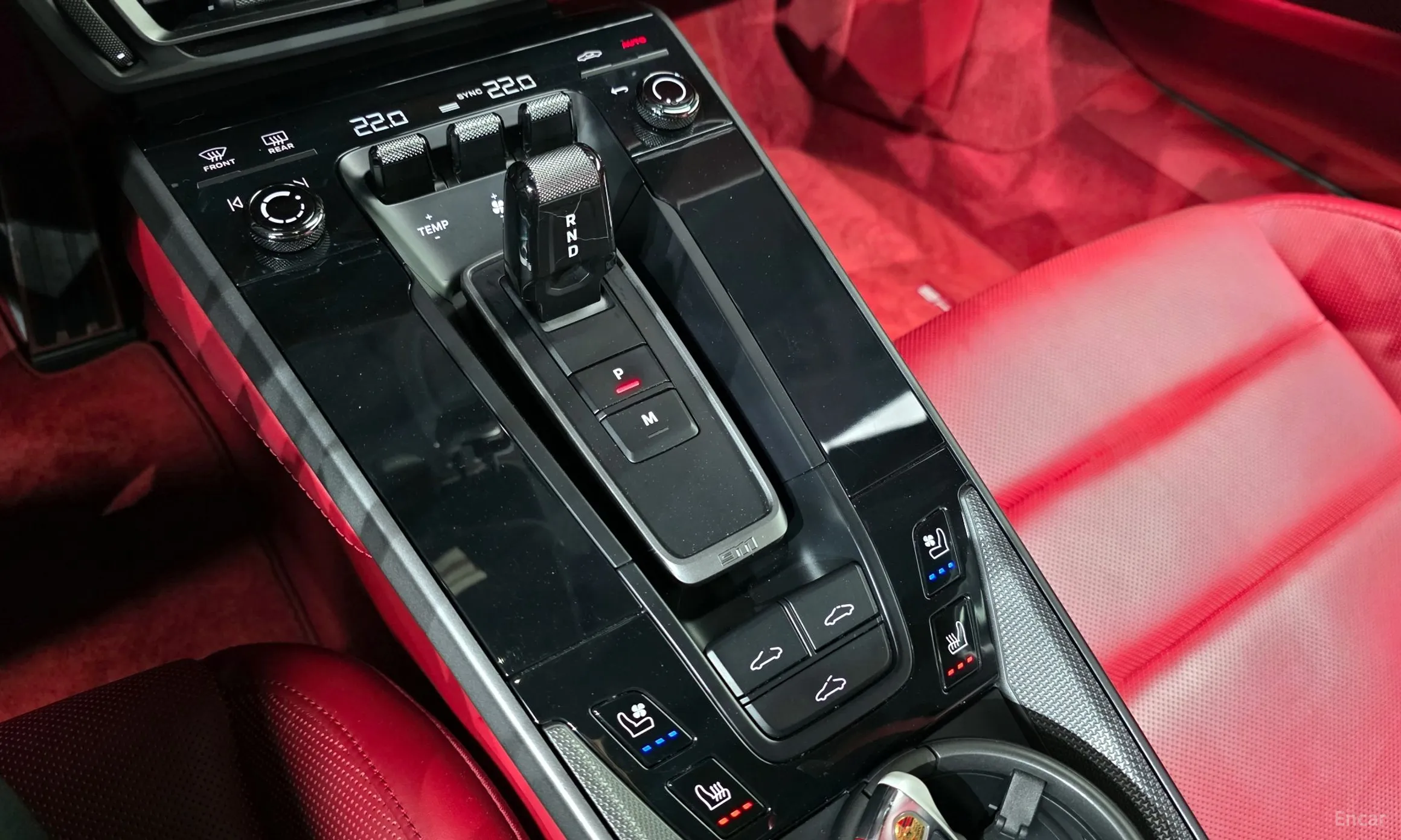 Porsche 911 (992) превью 9