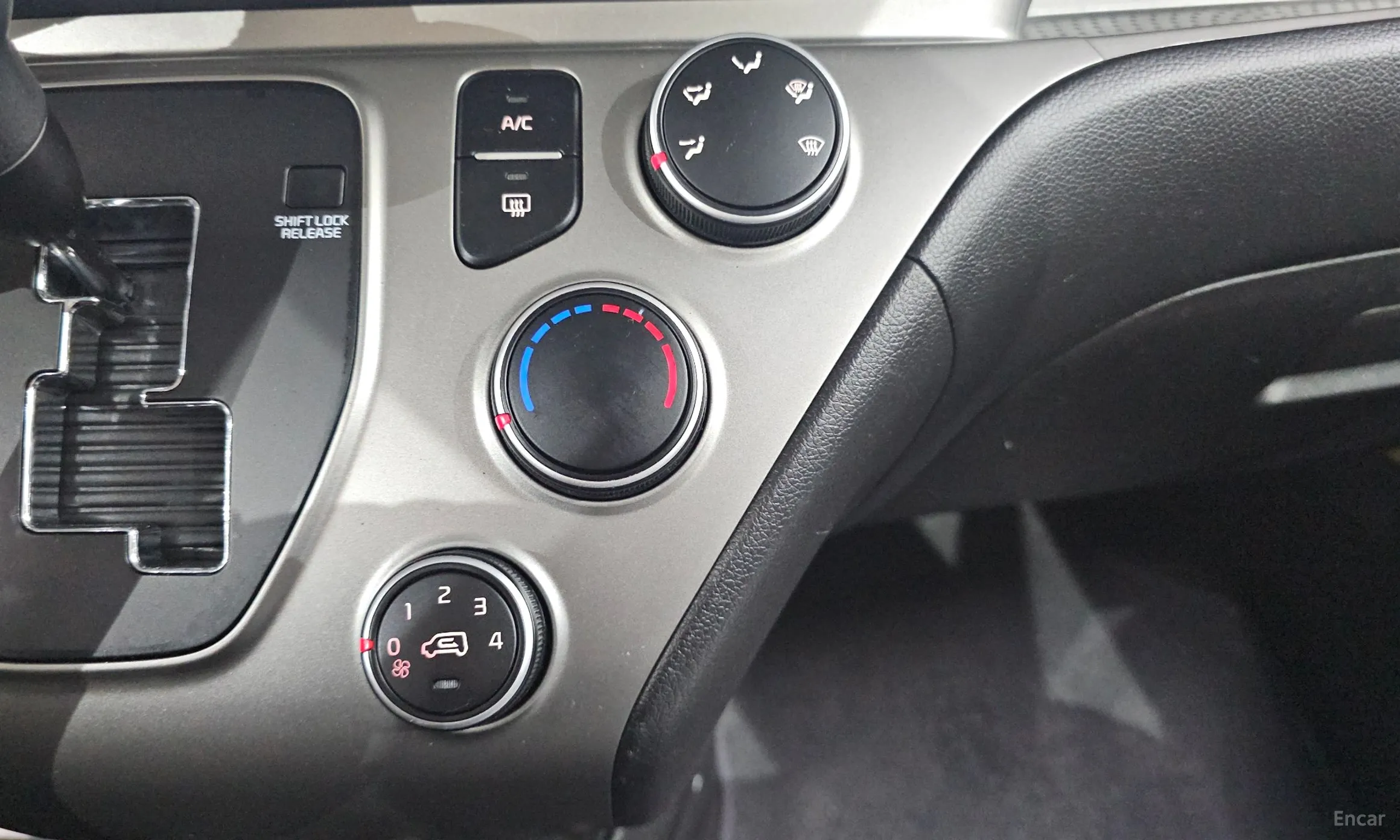 Kia Ray превью 20