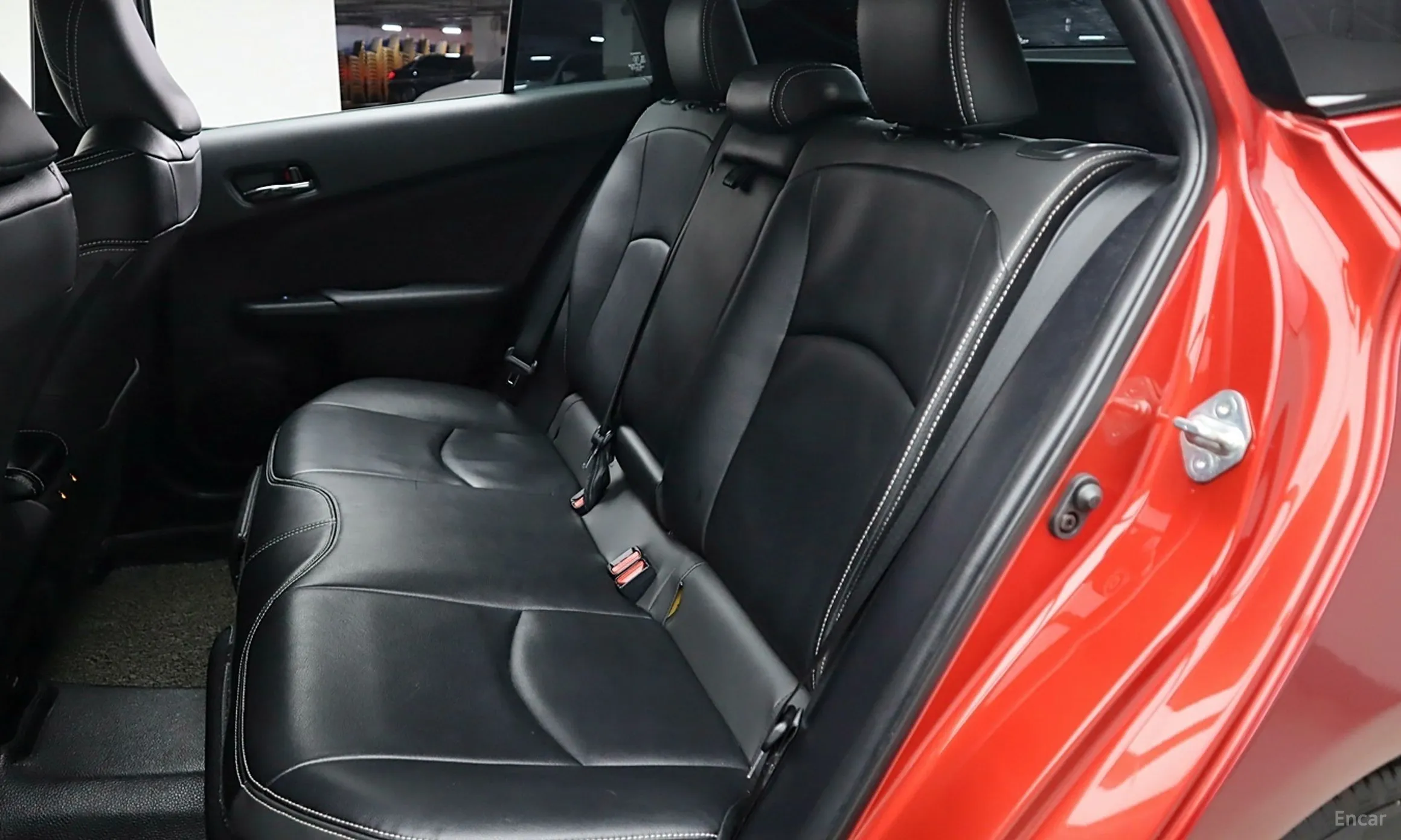 Toyota Prius 4th Generation превью 10
