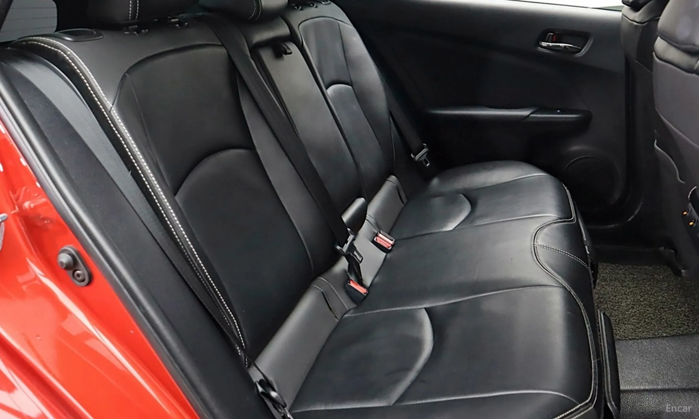 Toyota Prius 4th Generation превью 11