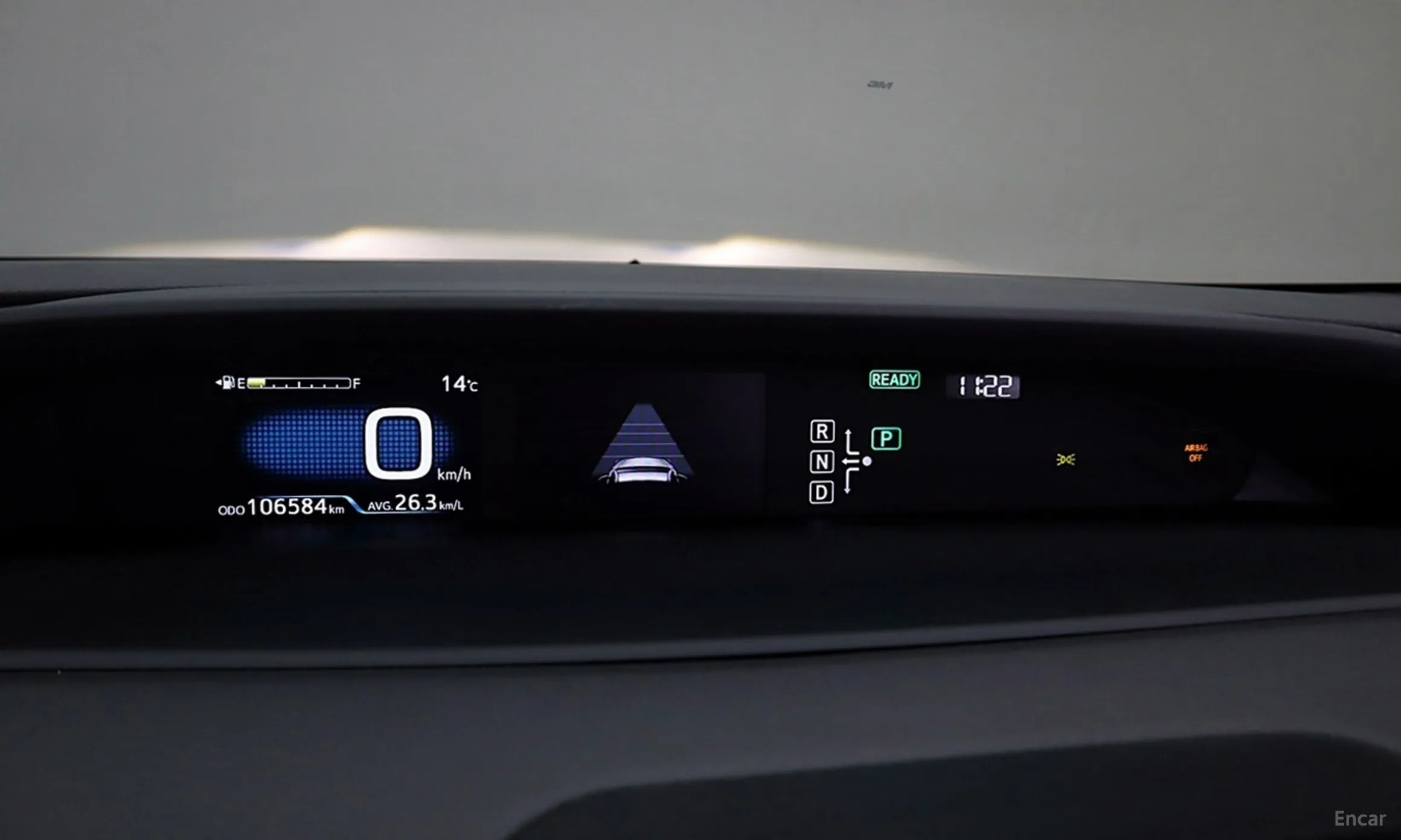 Toyota Prius 4th Generation превью 12