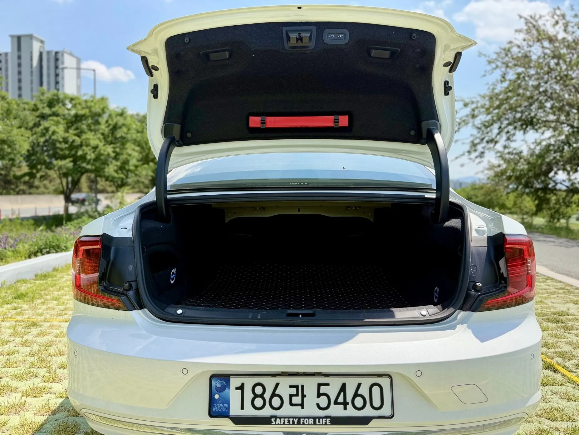 Volvo S90 превью 8