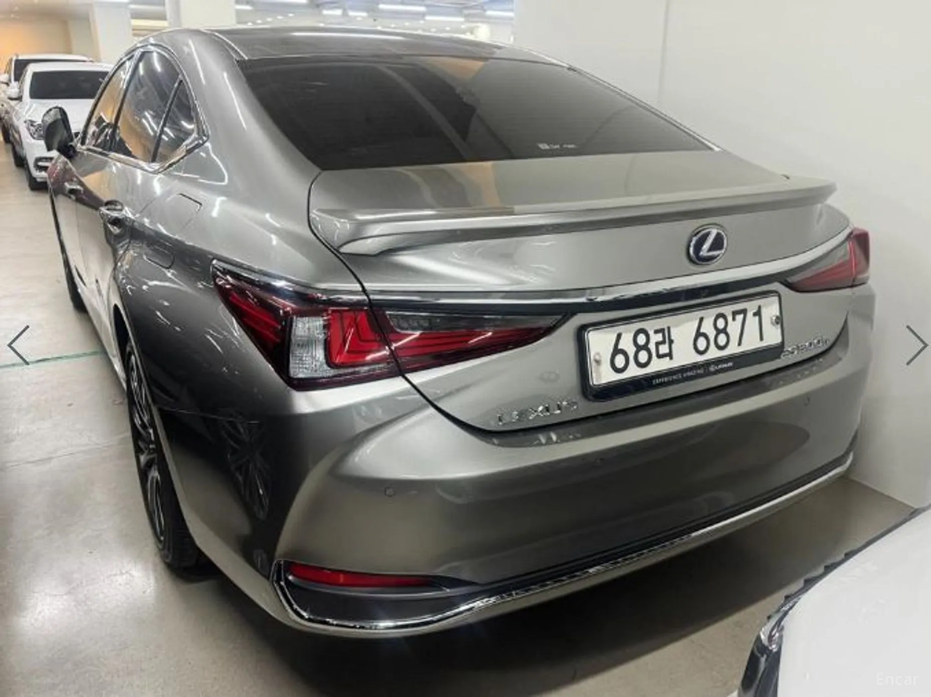 Lexus ES300h 7th Generation превью 5