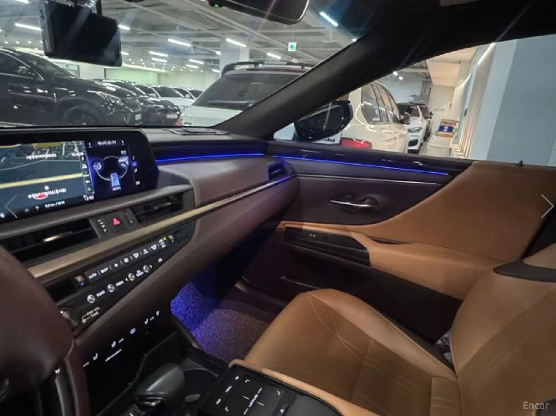 Lexus ES300h 7th Generation превью 6