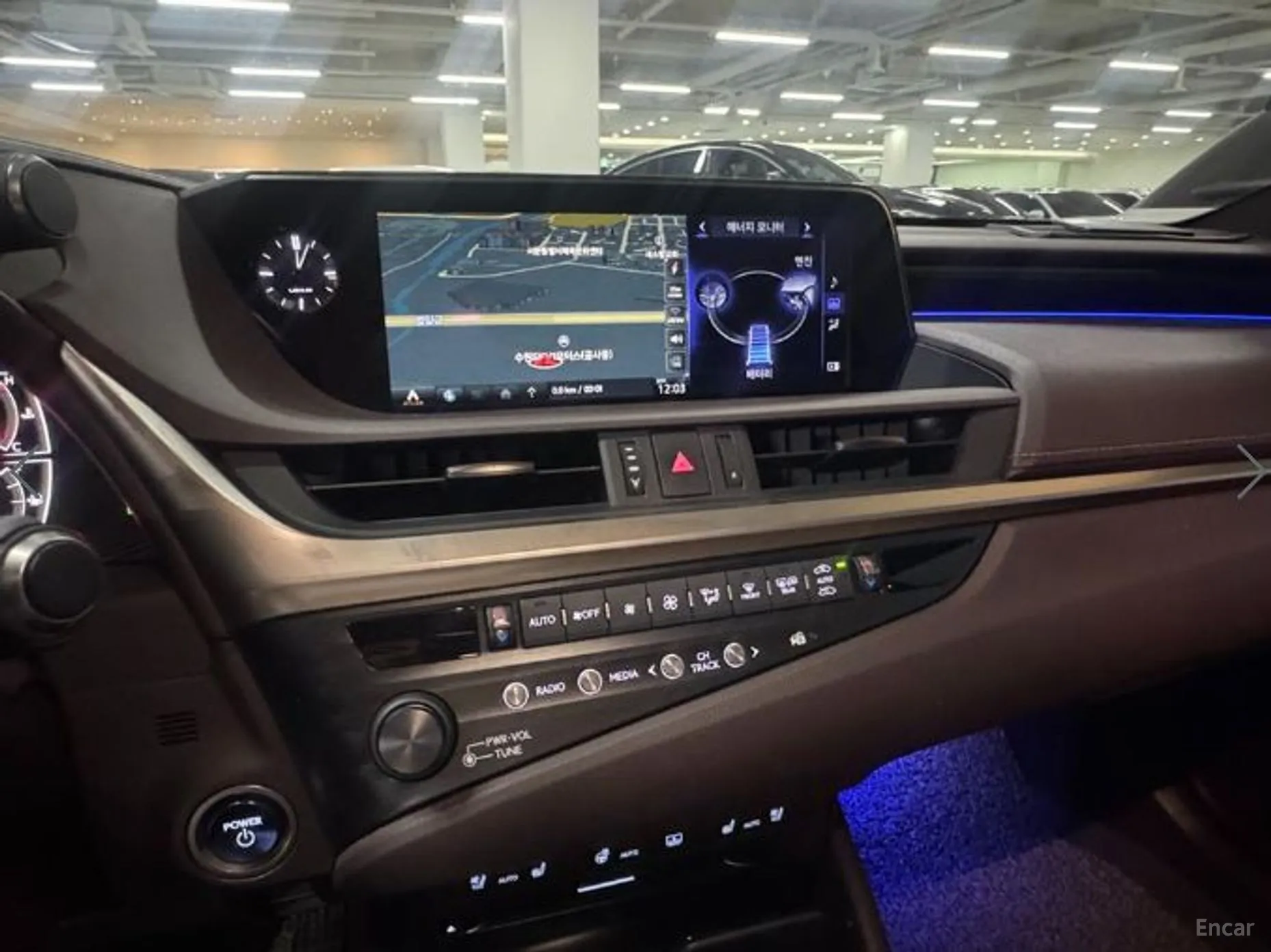 Lexus ES300h 7th Generation превью 7