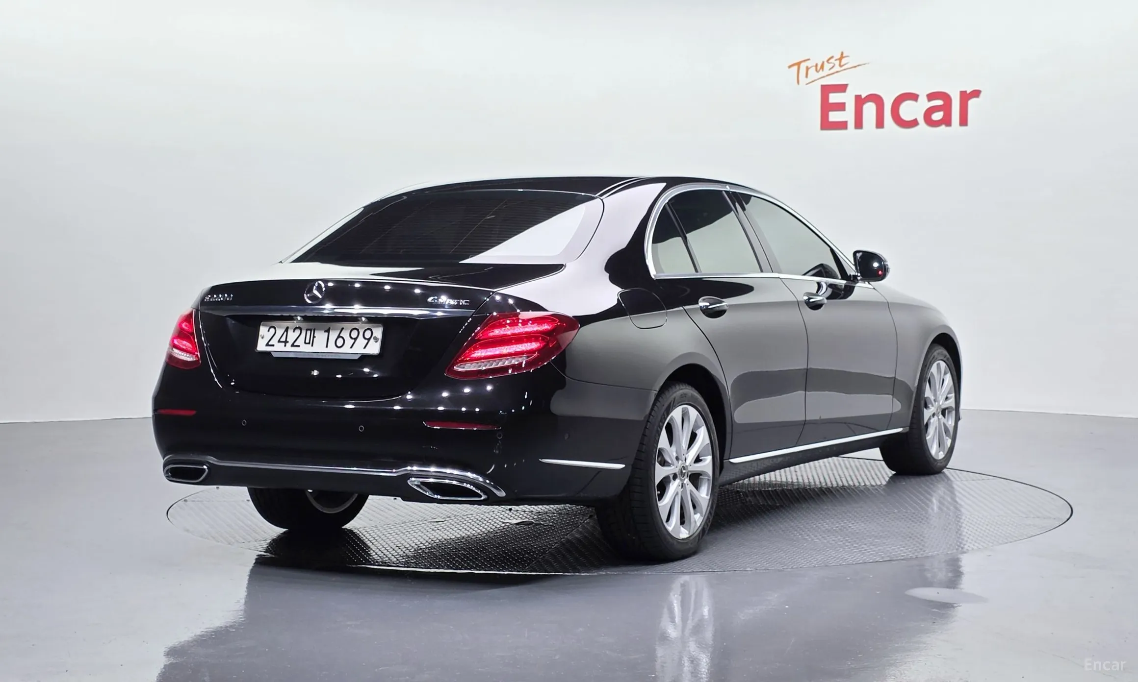 Mercedes Benz E-Class W213