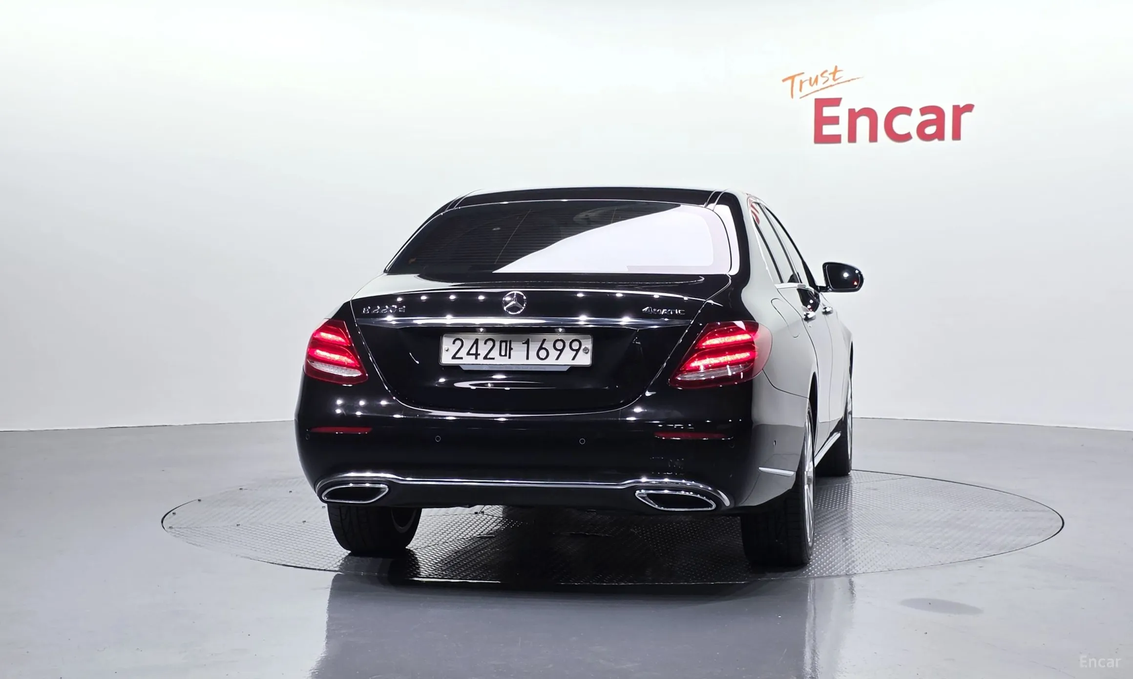 Mercedes Benz E-Class W213 превью 4
