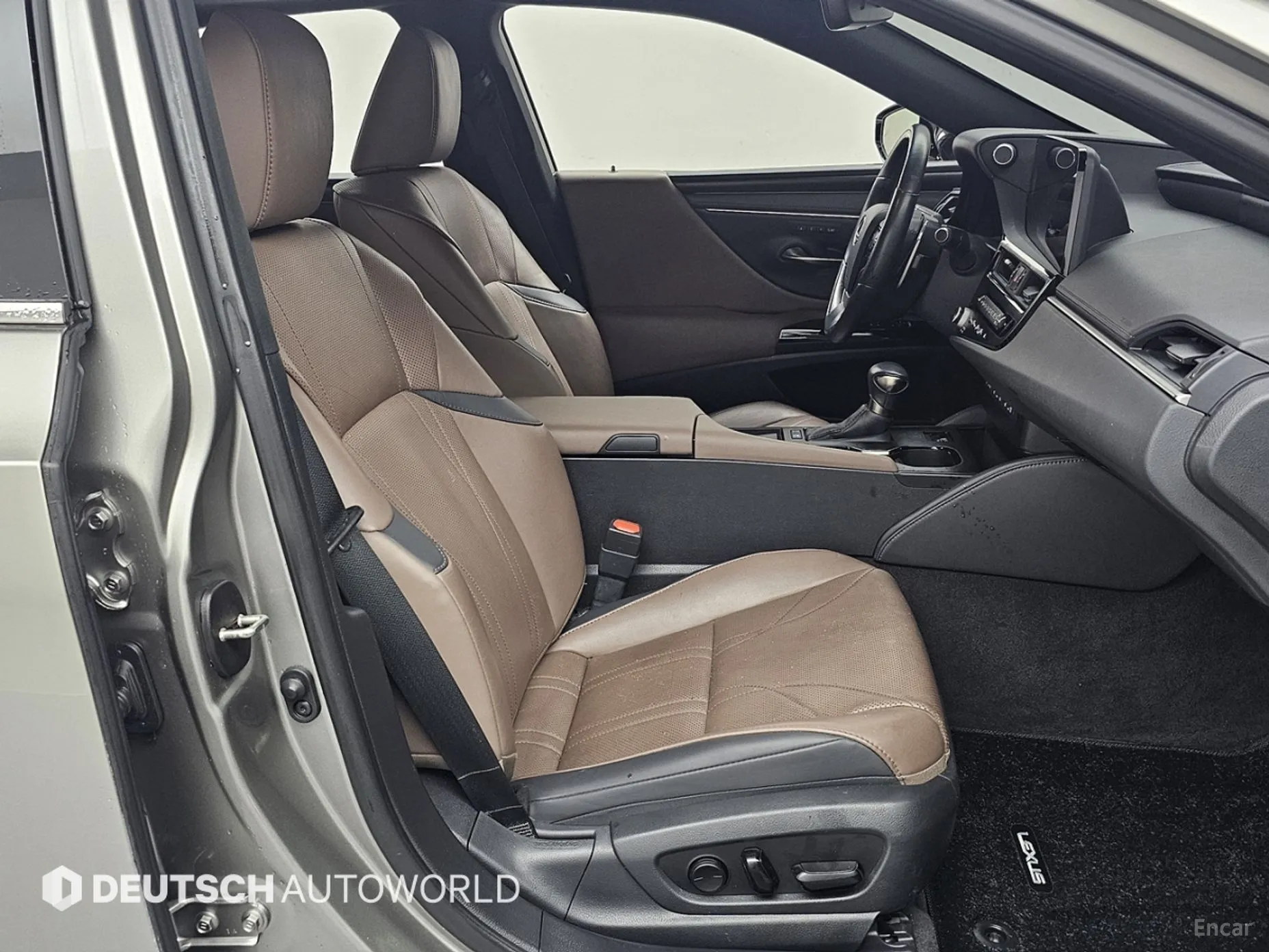 Lexus ES300h 7th Generation превью 10