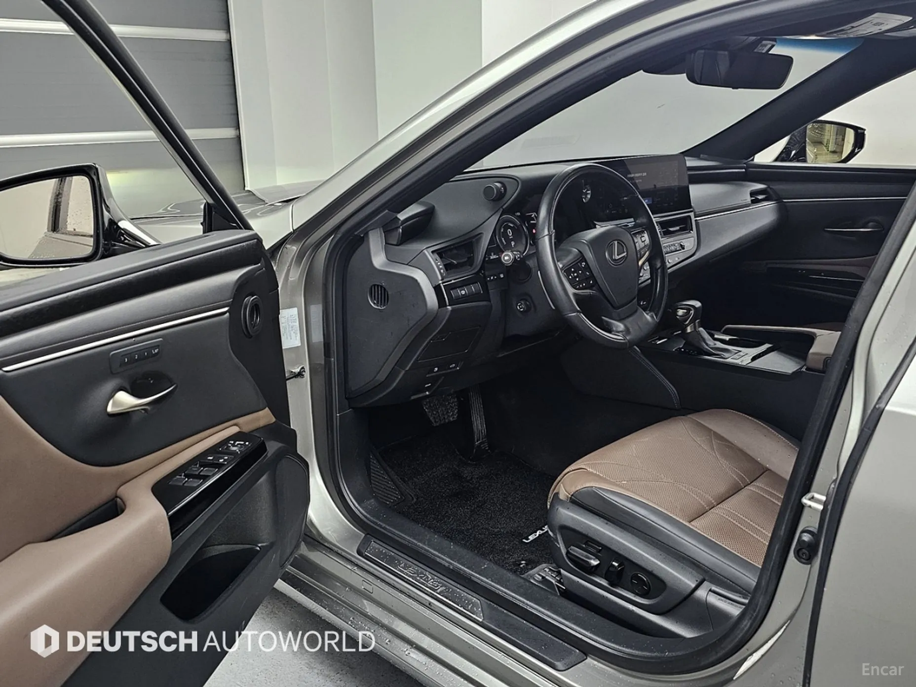 Lexus ES300h 7th Generation превью 11
