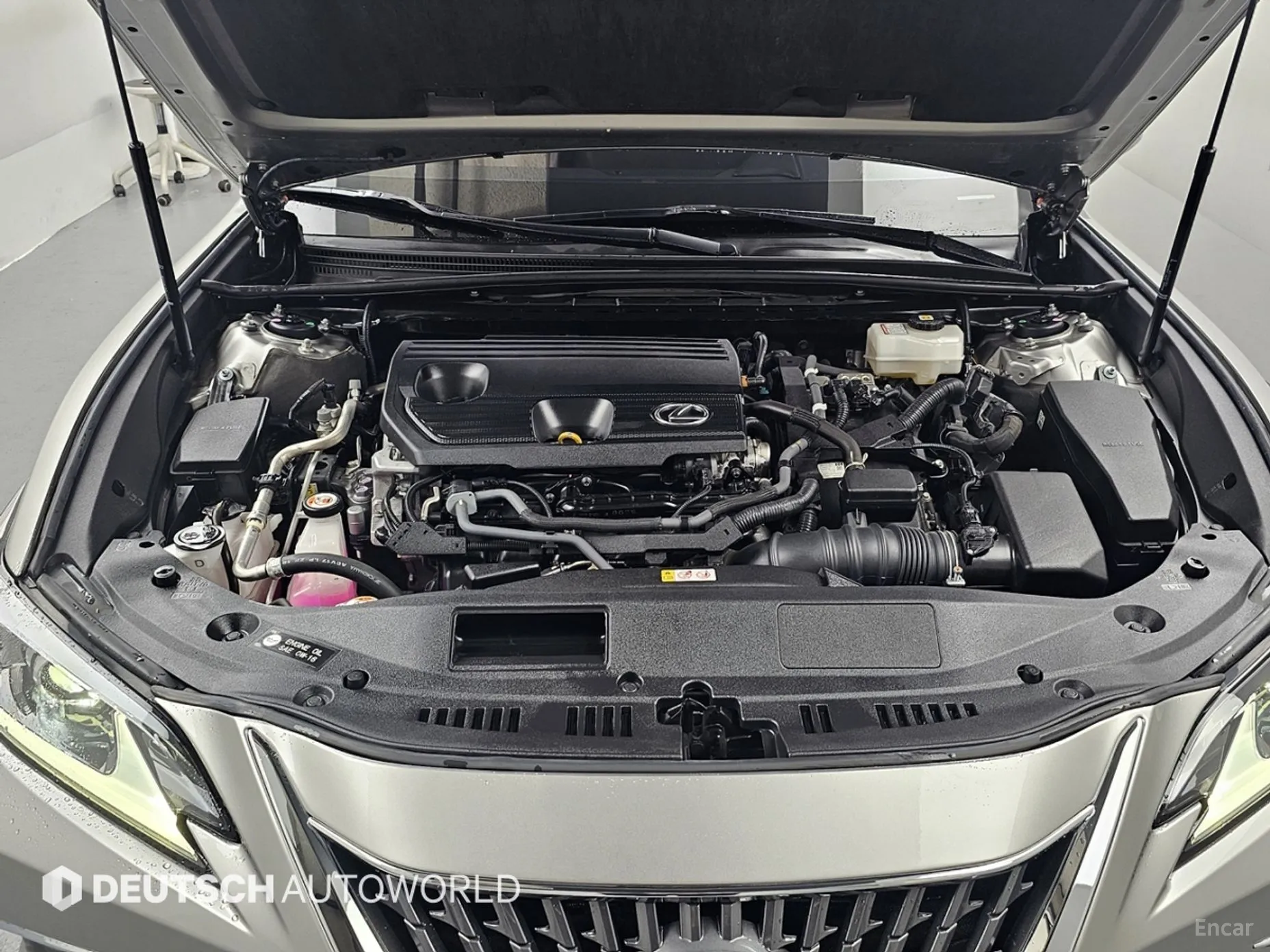 Lexus ES300h 7th Generation превью 6