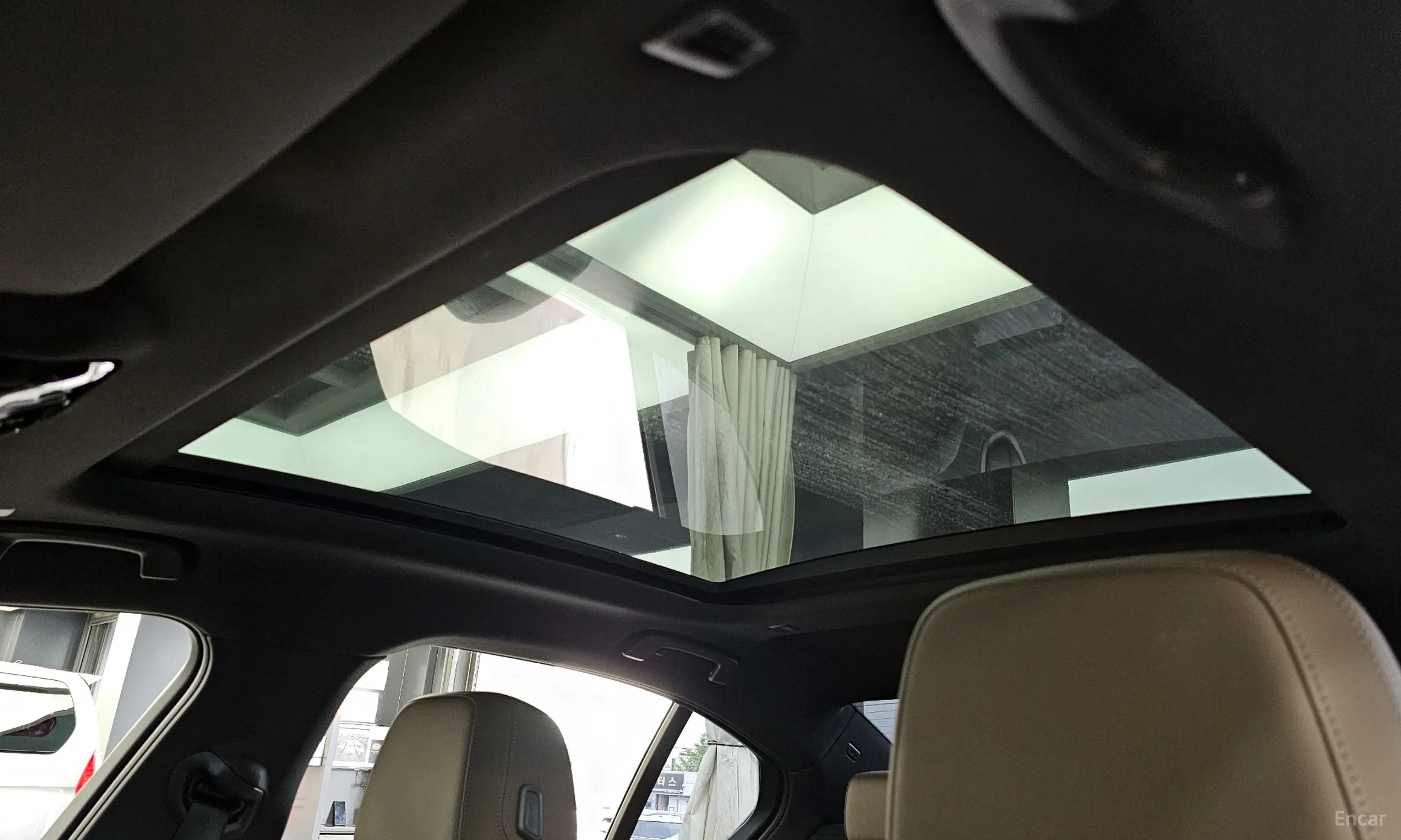 BMW 5 Series (G60) превью 17
