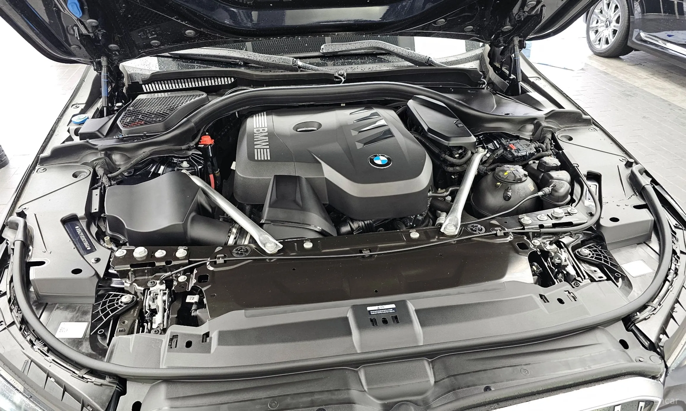 BMW 5 Series (G60) превью 6