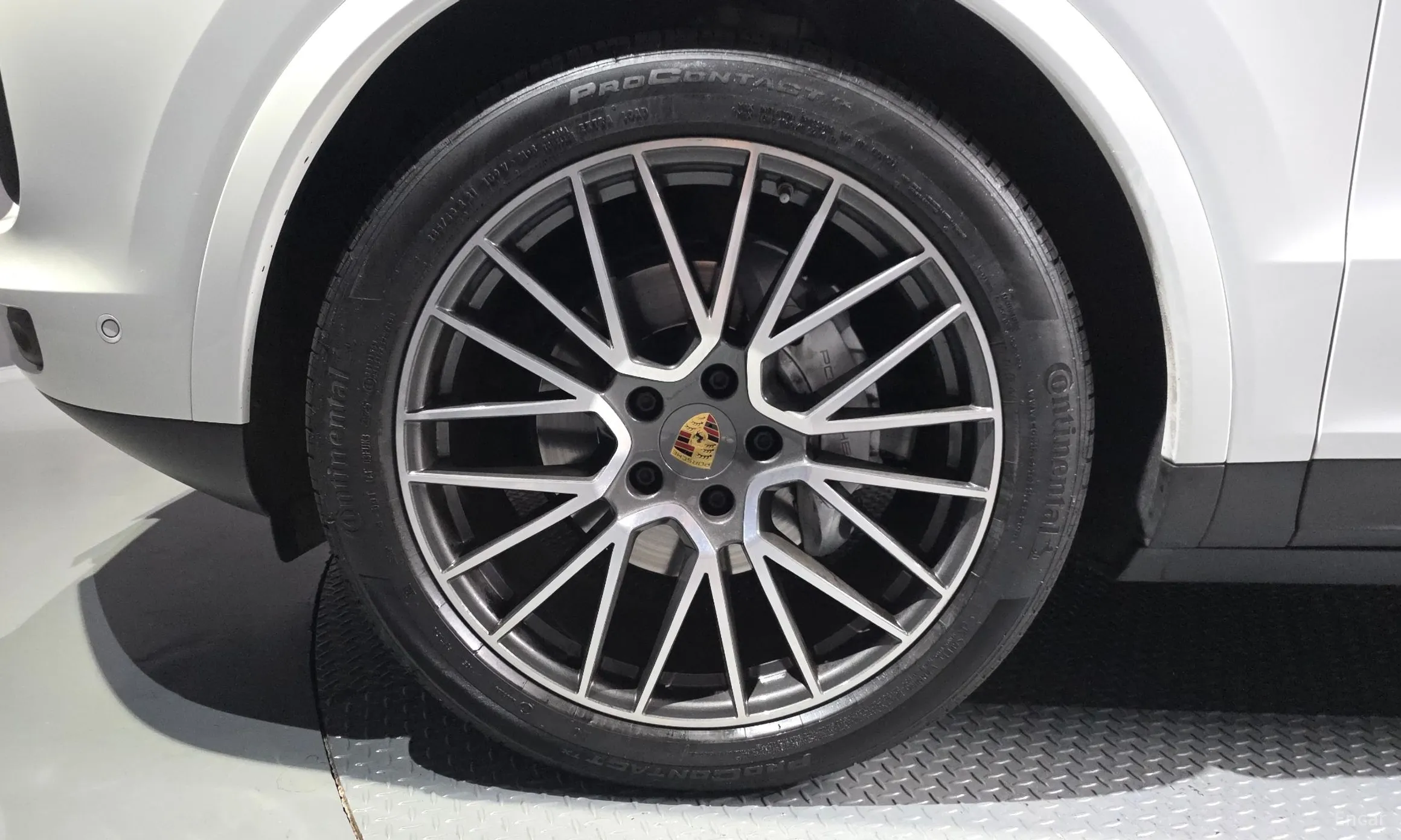 Porsche Cayenne (PO536) превью 5