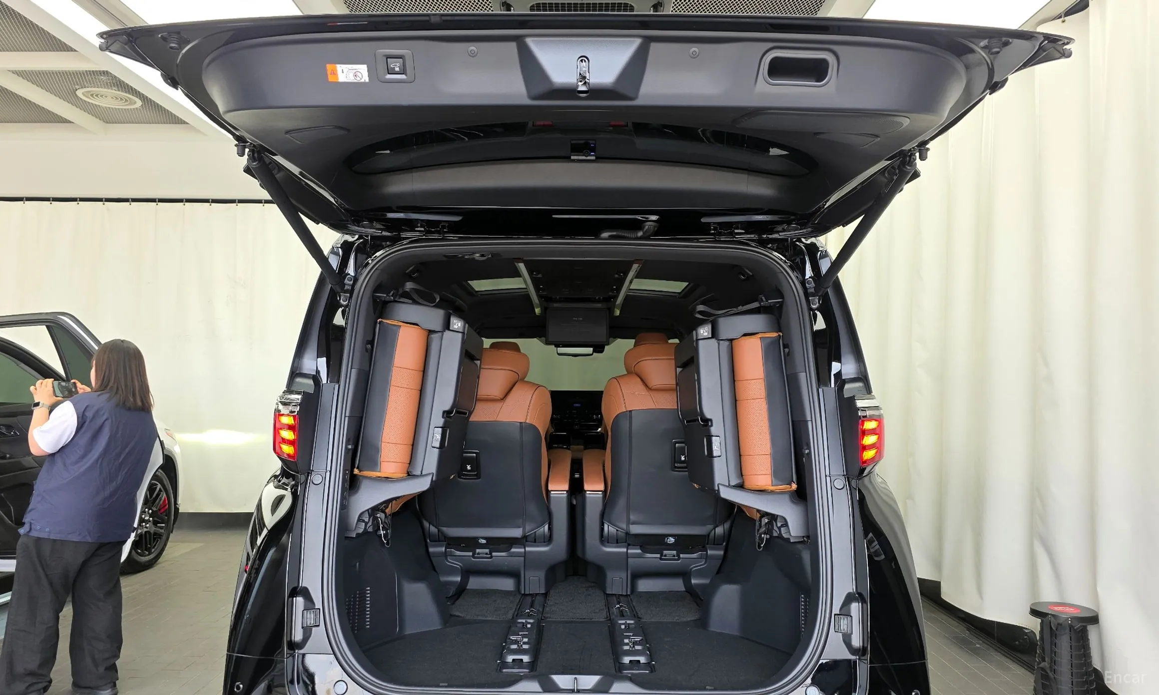 Toyota Alphard 4th Generation превью 20