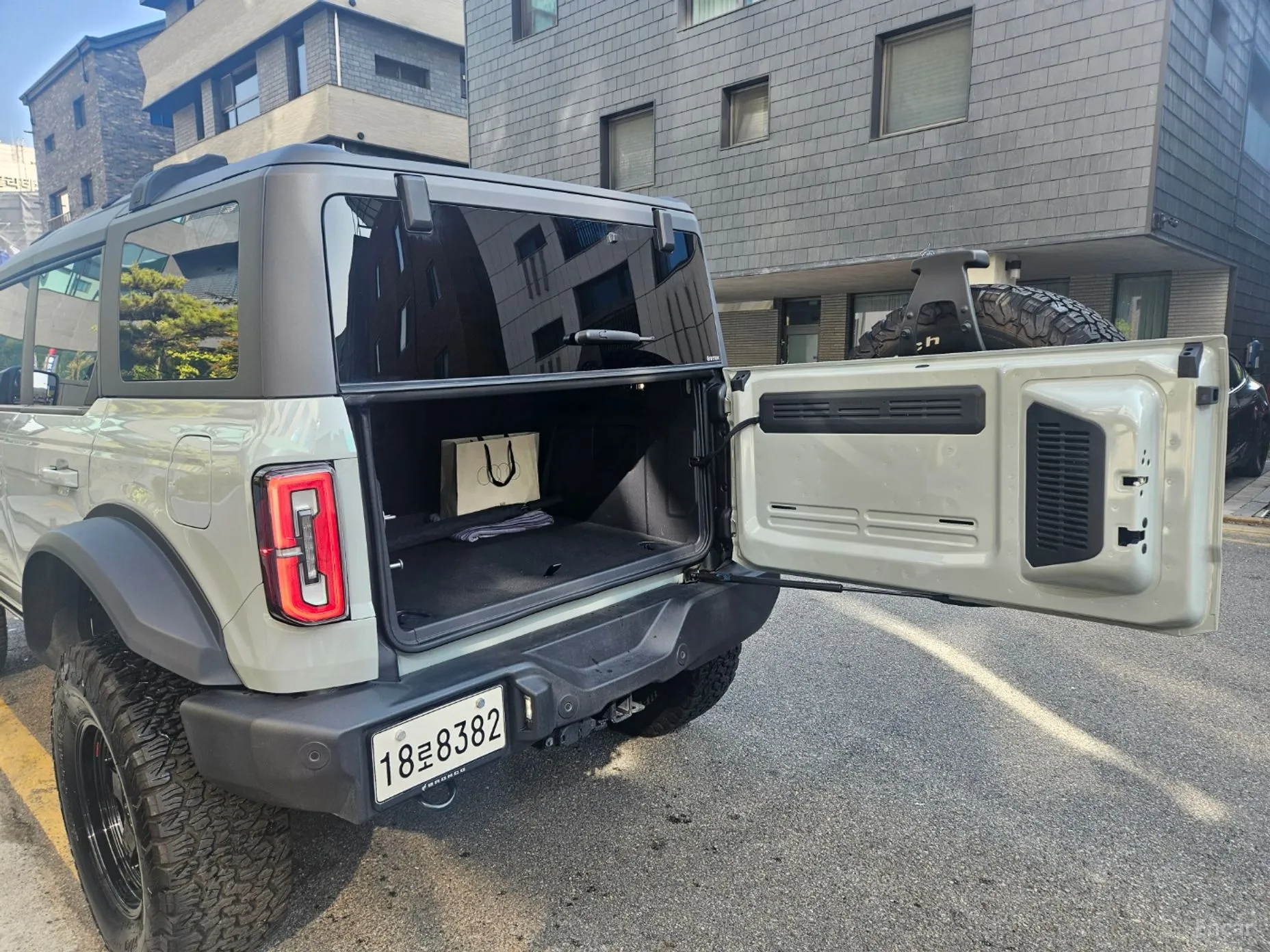 Ford Bronco 6th Generation превью 3