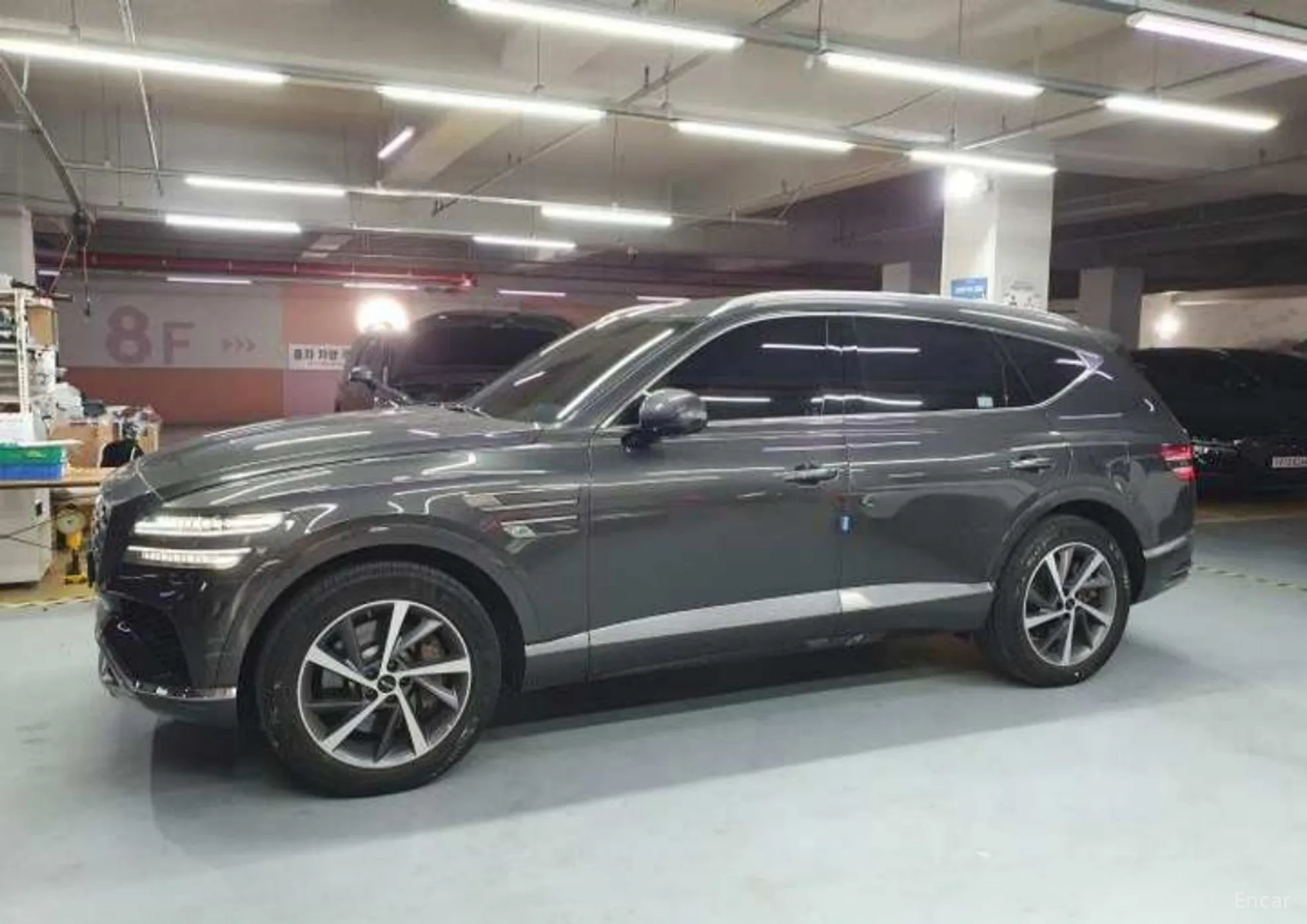 Genesis GV80 превью 9